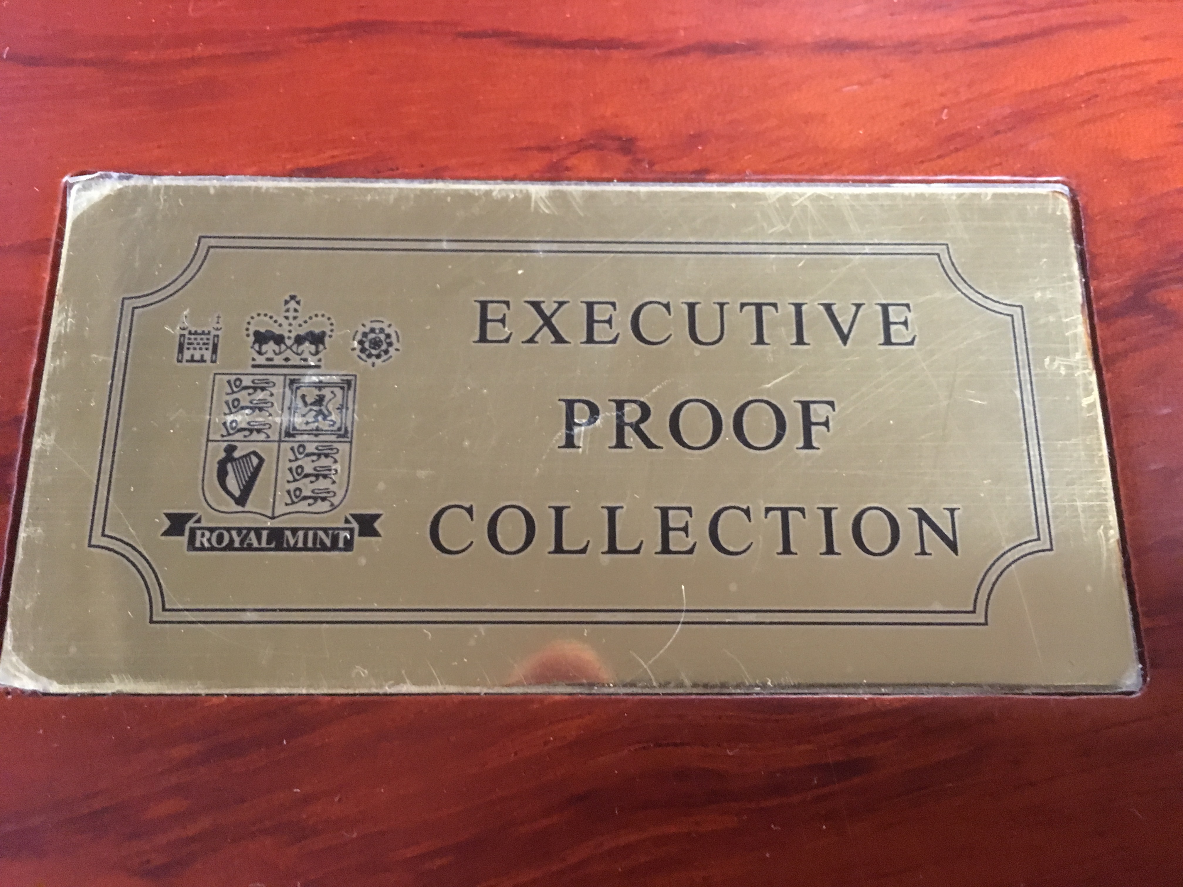 GB 2007 EXECUTIVE PROOF COIN SET IN BOX WITH CERTIFICATE - Image 2 of 6