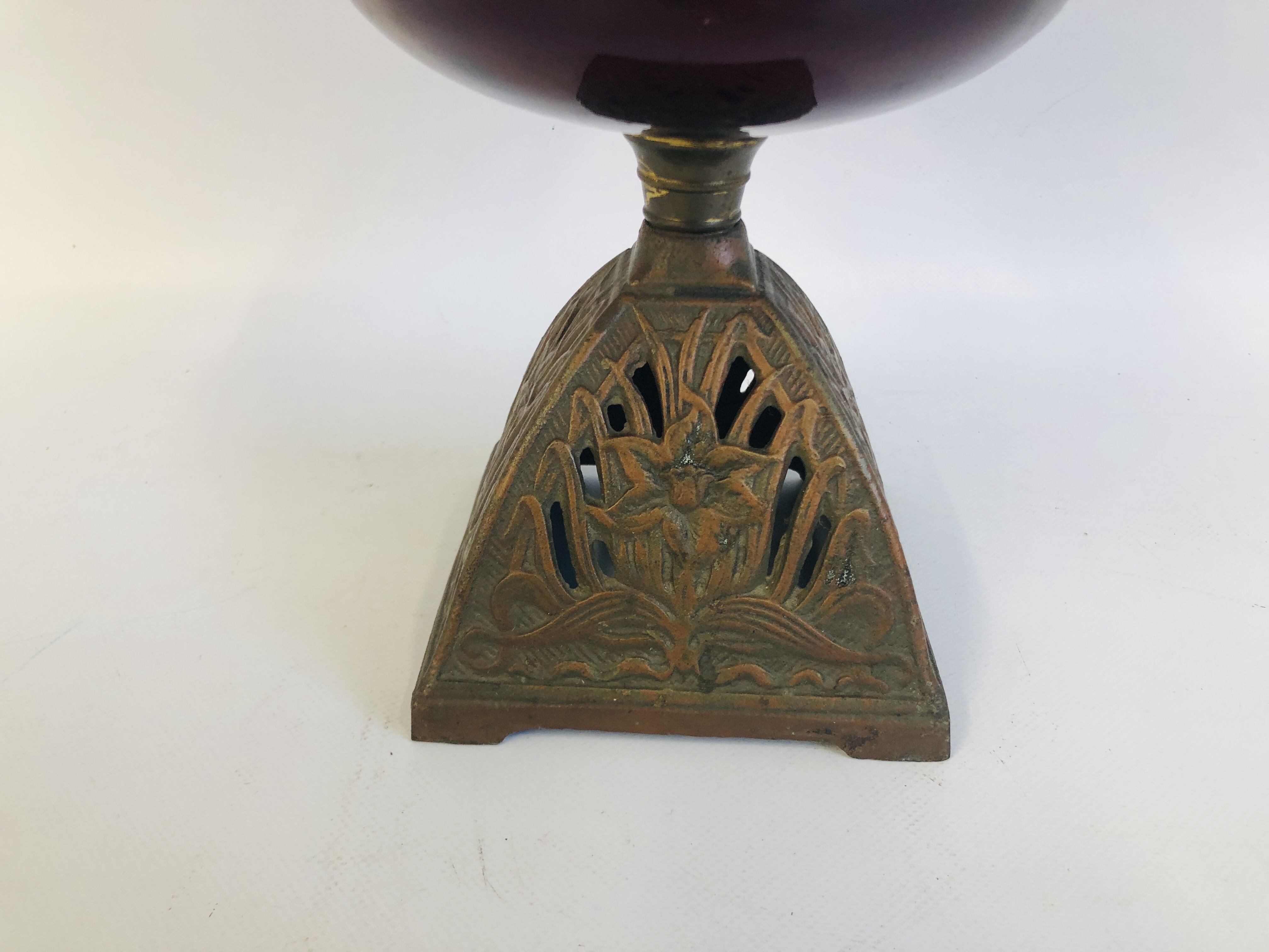 VINTAGE OIL LAMP, DECORATIVE CAST BASE RUBY RED FONT AND ETCHED GLASS SHADE HEIGHT 55CM. - Image 2 of 5