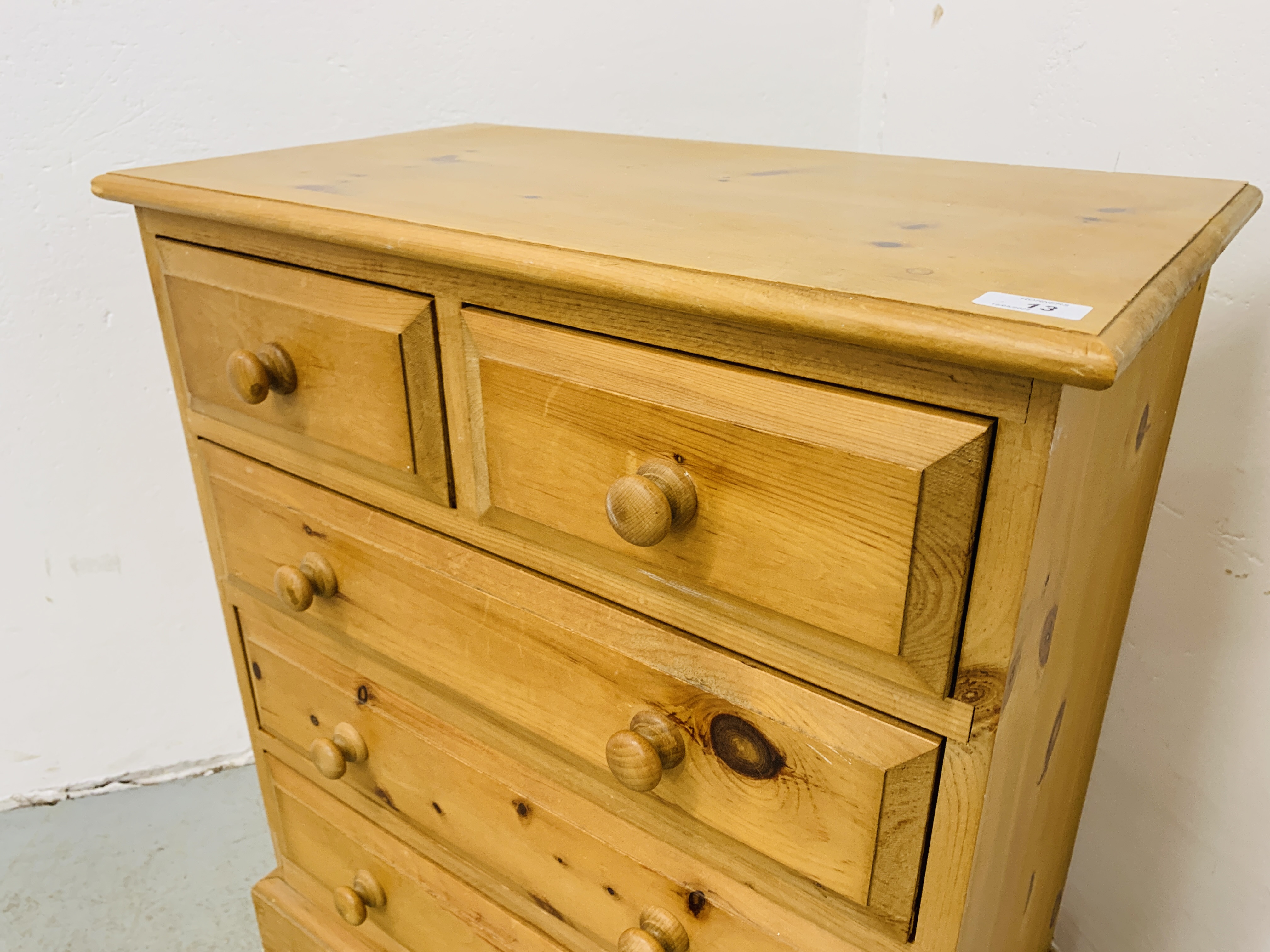 A SMALL SOLID PINE TWO OVER THREE DRAWER CHEST W 67CM, D 38CM, H 79CM. - Image 4 of 7