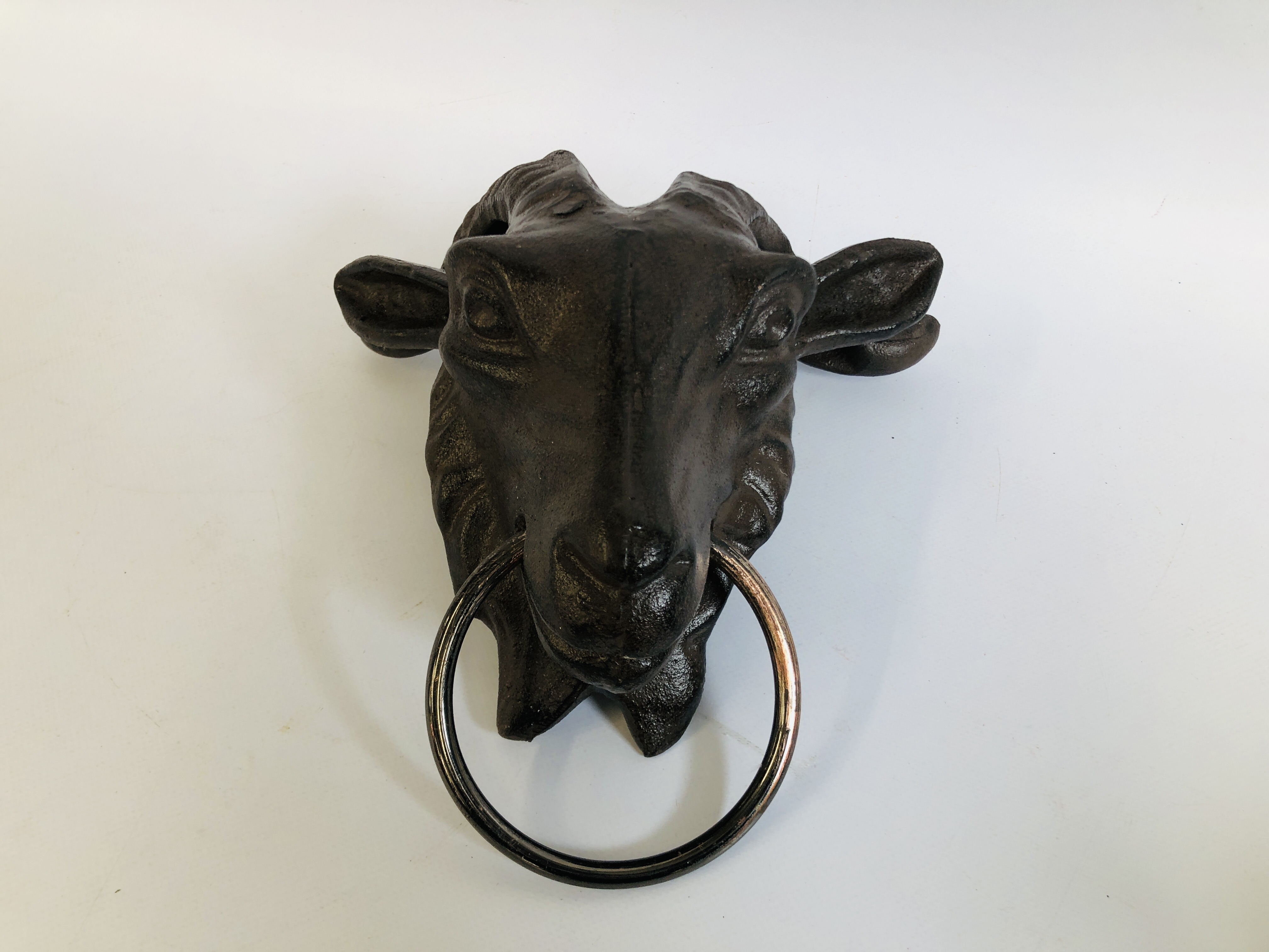 (R) GOAT HEAD WITH RING - Image 2 of 4