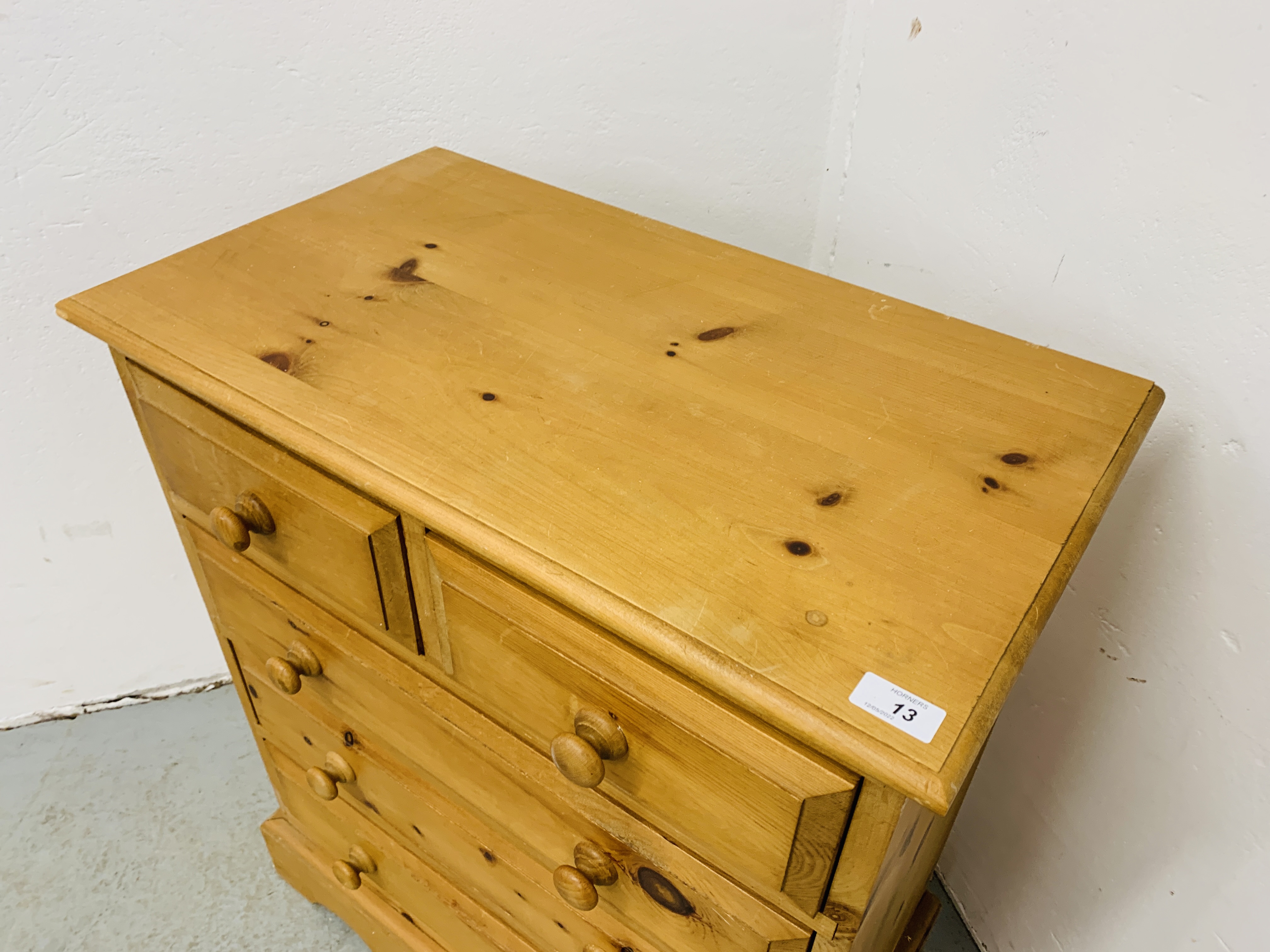A SMALL SOLID PINE TWO OVER THREE DRAWER CHEST W 67CM, D 38CM, H 79CM. - Image 3 of 7