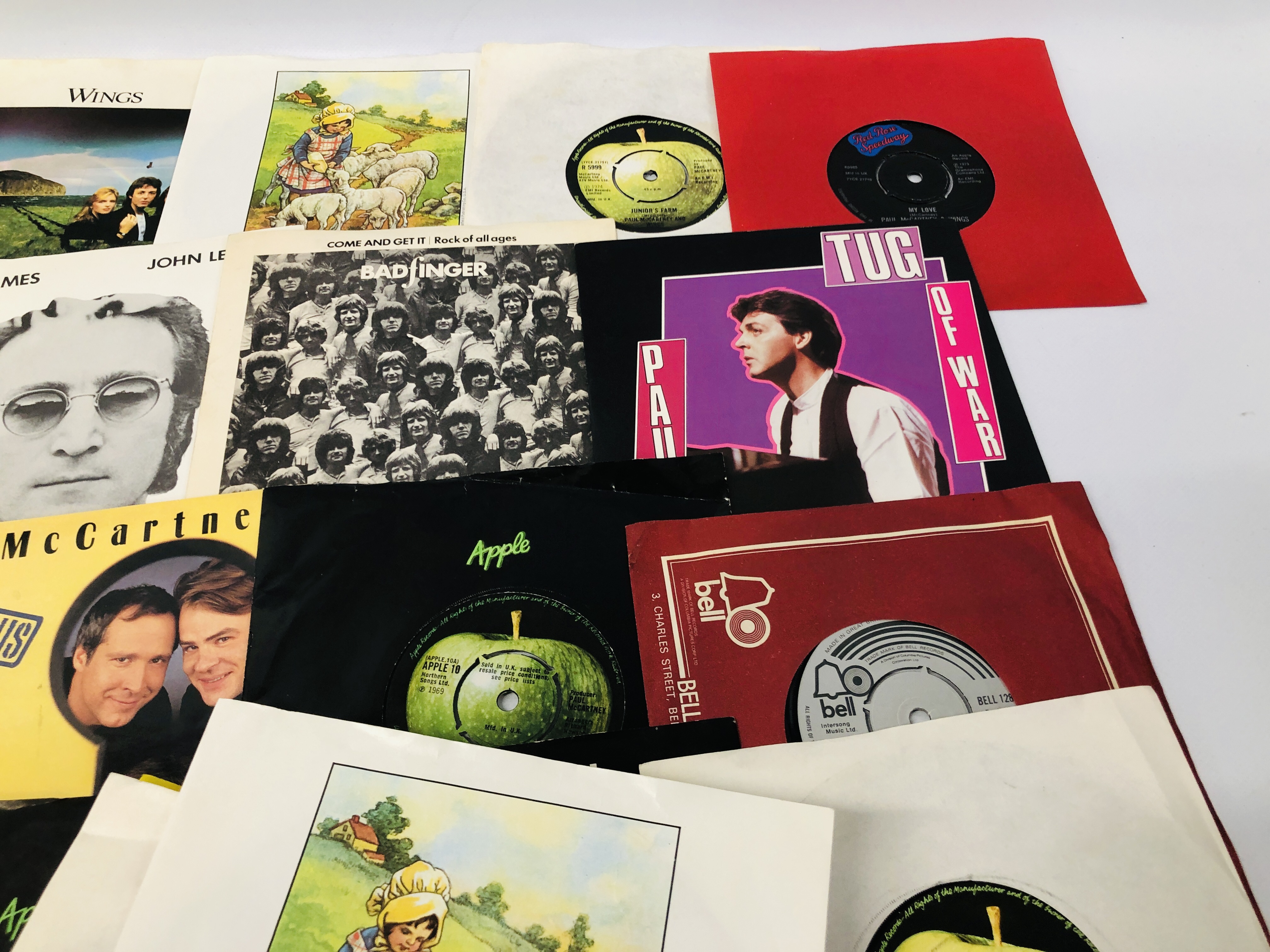 CASE CONTAINING APPROX 60 SINGLES RECORDS RELATING TO THE BEATLES AND PAUL McCARTNEY TO INCLUDE - Image 5 of 10