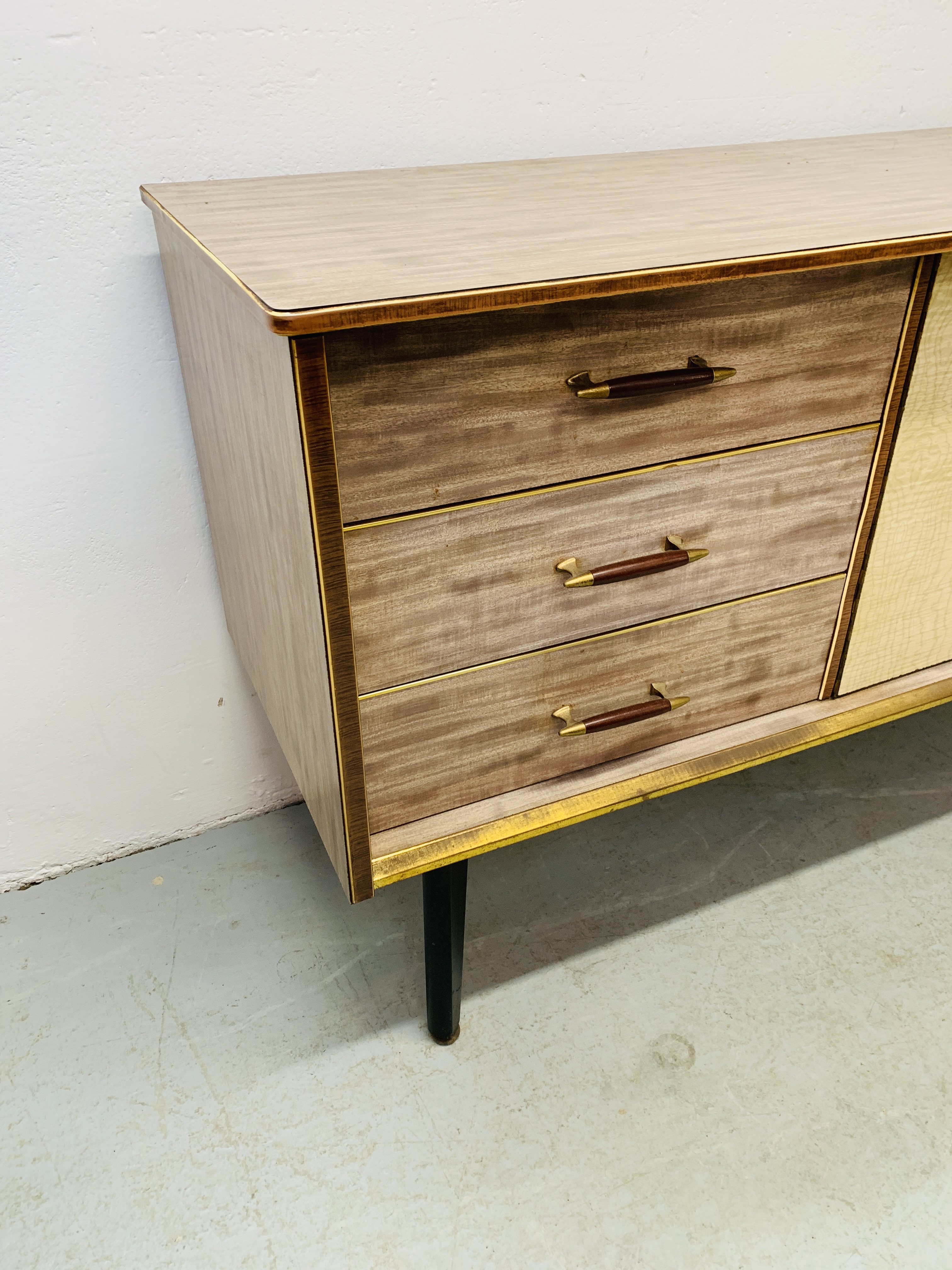 A MID C20th HOME MAKER SIDEBOARD THREE DRAWER CABINET COMBINATION WIDTH 136CM. DEPTH 45CM. - Image 3 of 9