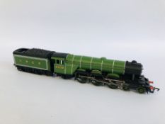 HORNBY 00 GAUGE FLYING SCOTSMAN LOCOMOTIVE AND TENDER