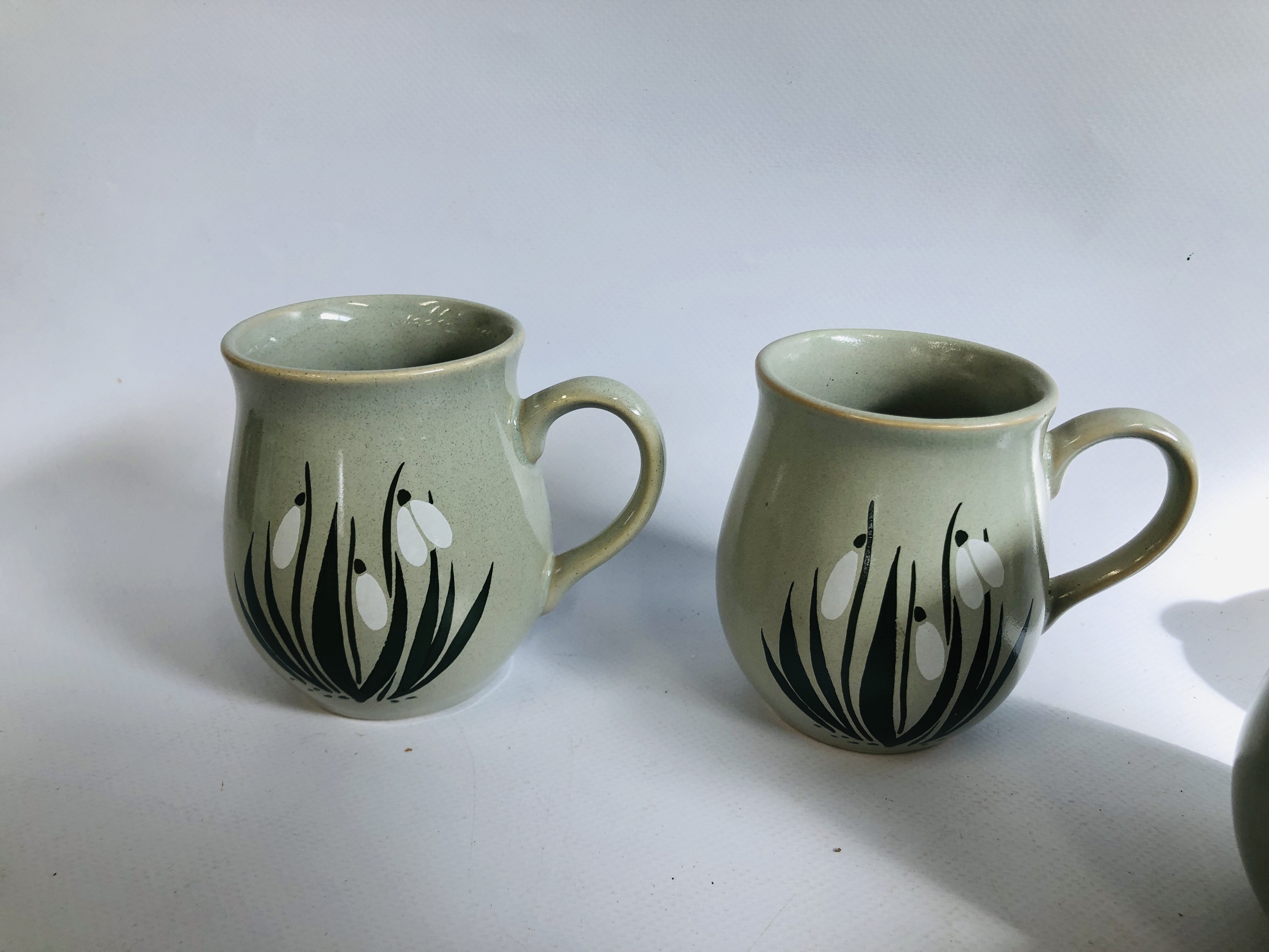 A COLLECTION OF 12 PIECES OF HOLKHAM POTTERY IN THE SNOW DROP DESIGN TO INCLUDE 9 COFFEE MUGS, - Image 2 of 5