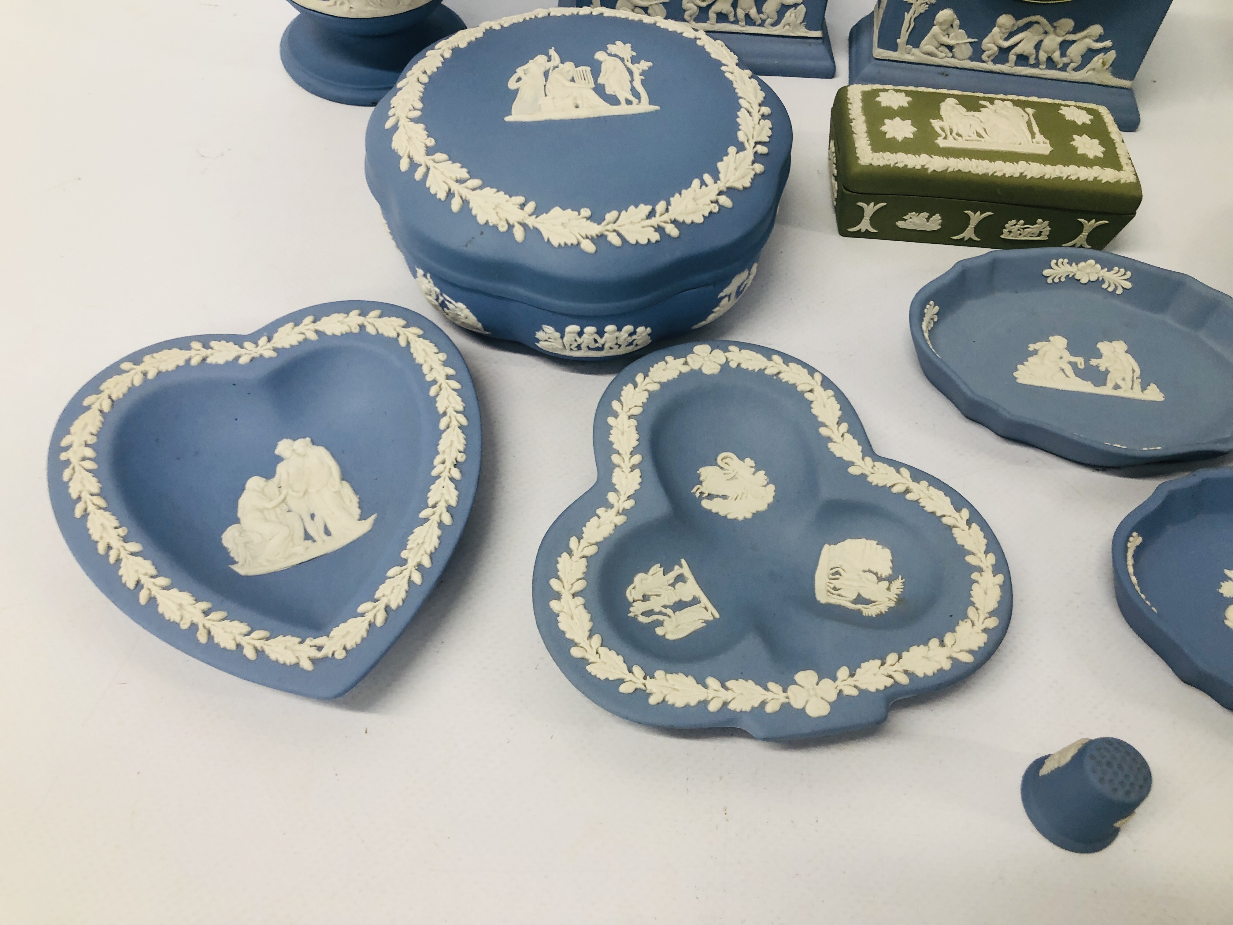 COLLECTION OF GREEN AND BLUE JASPERWARE AND WEDGWOOD. - Image 3 of 6