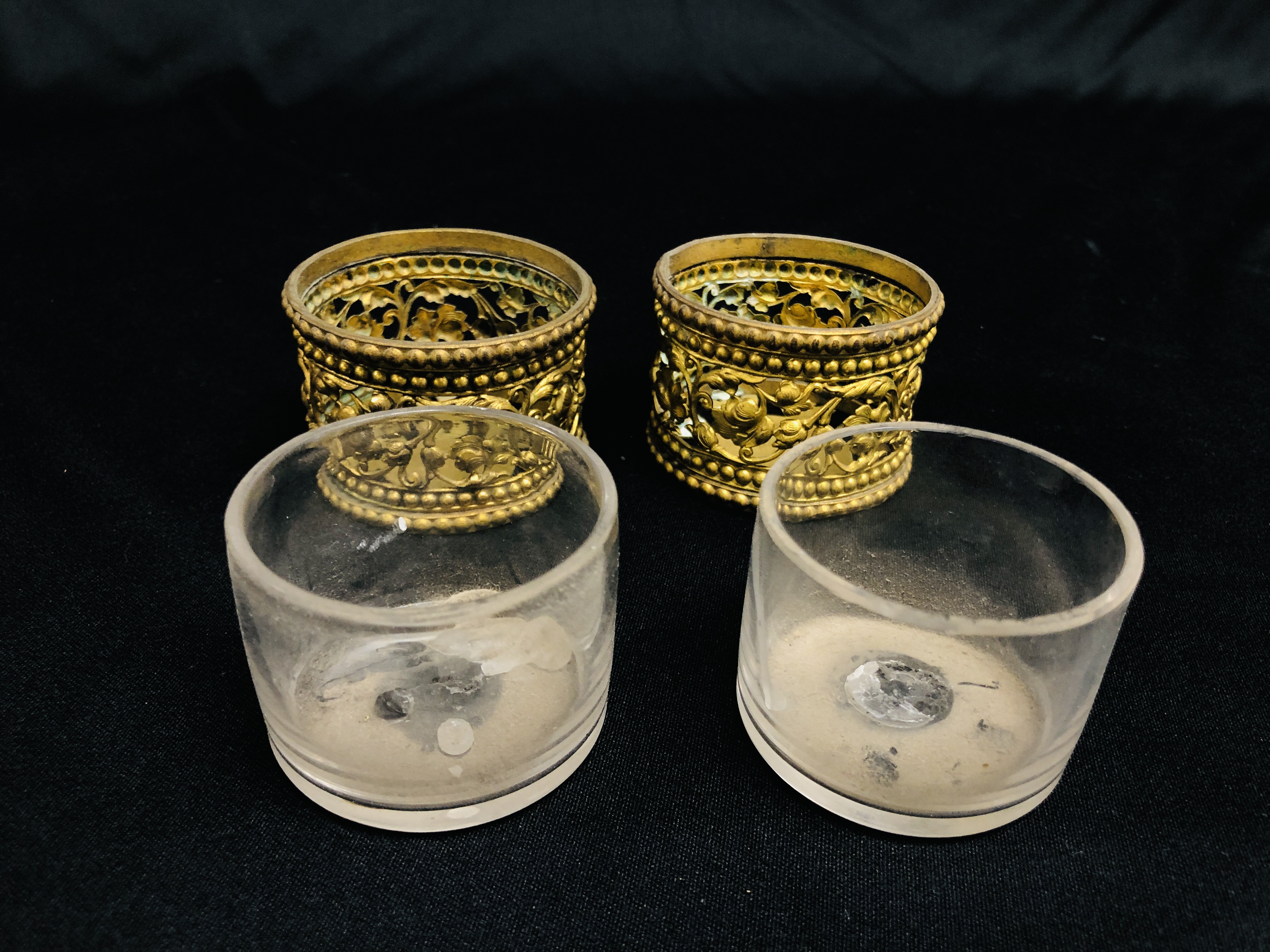 PAIR OF ANTIQUE GILT METAL SALTS WITH CLEAR GLASS LINERS - Image 4 of 4