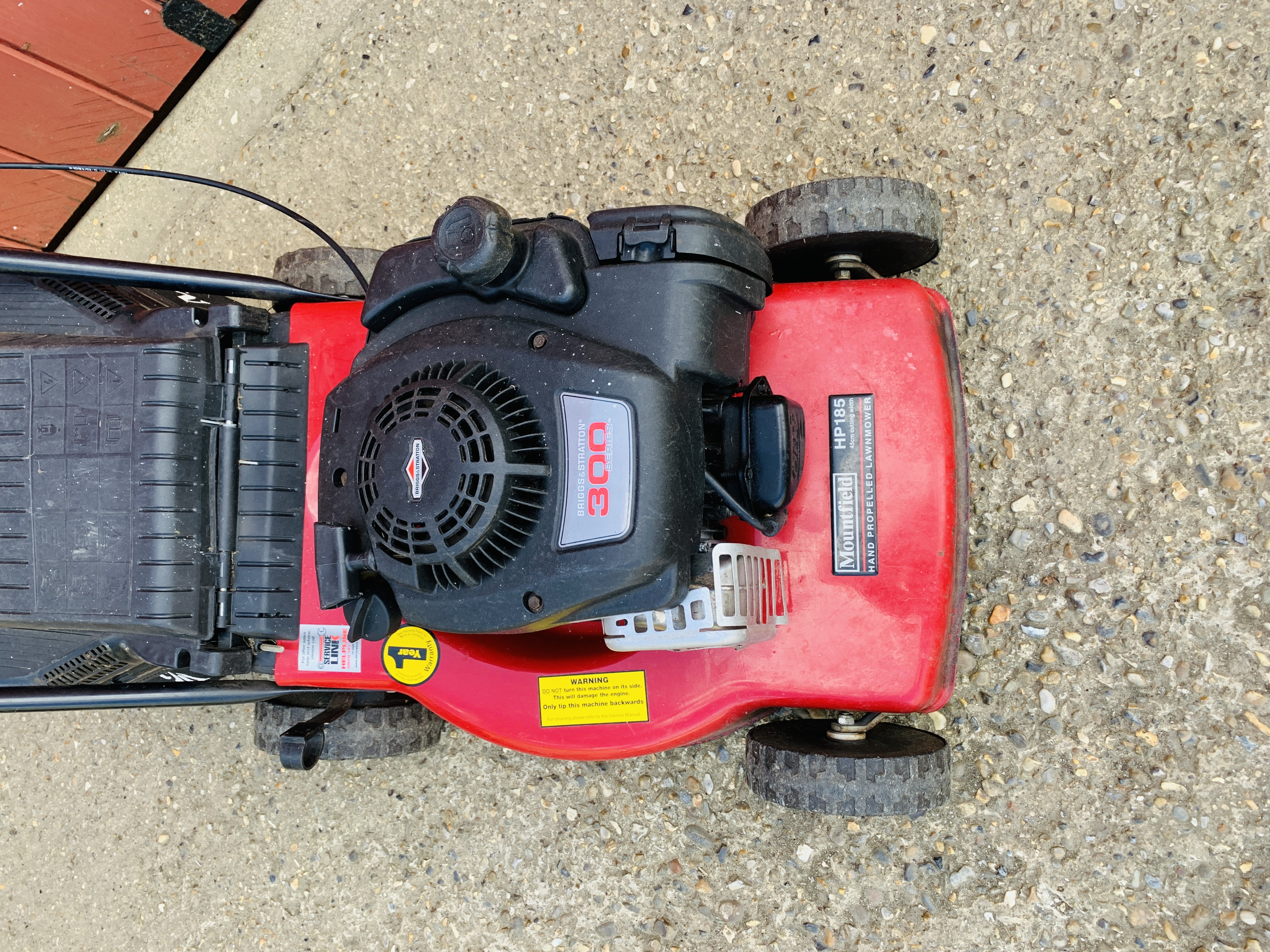 A MOUNTFIELD HP185 PETROL LAWN MOWER WITH 45CM. - Image 4 of 5