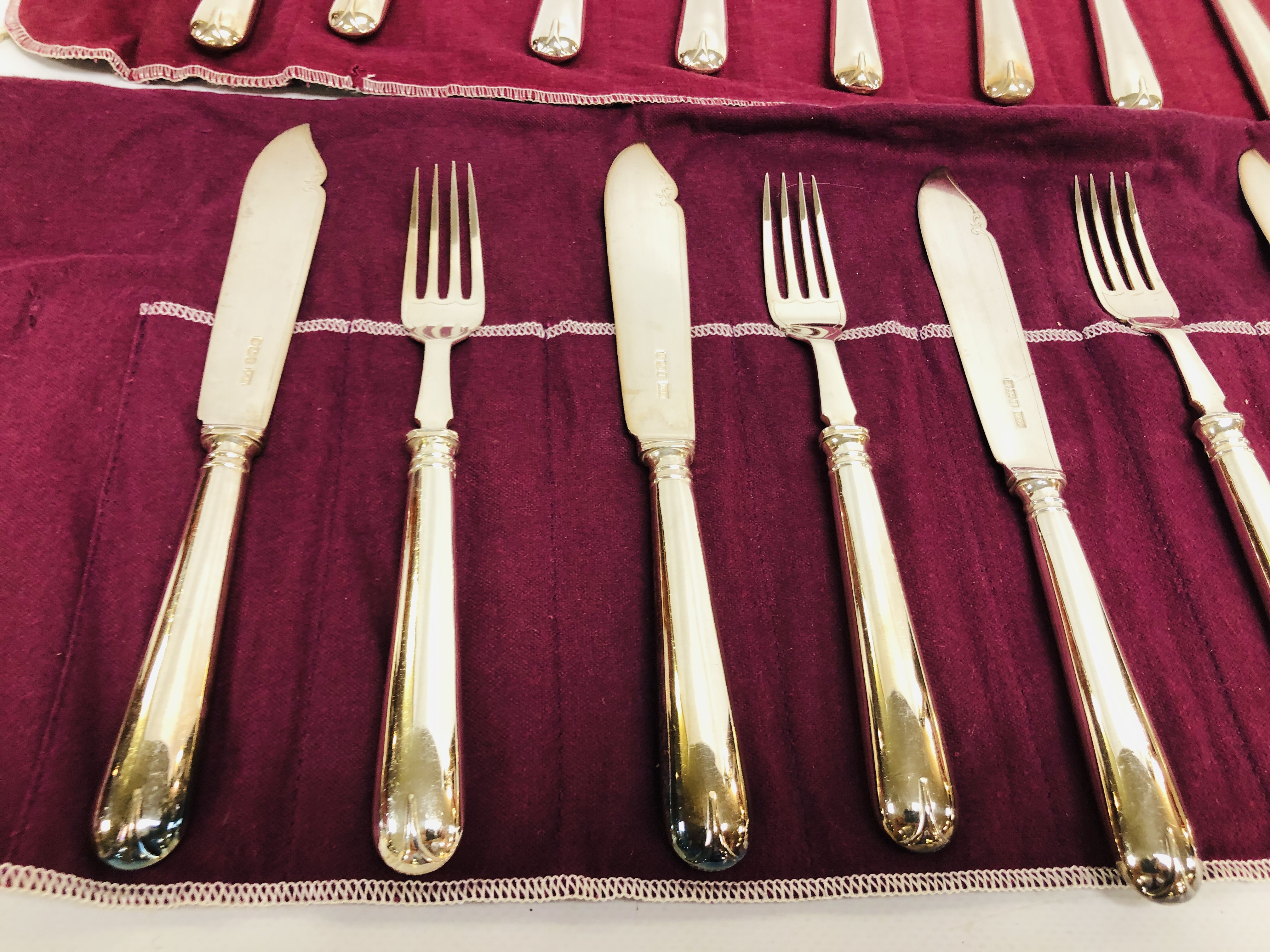 12 SILVER FISH KNIVES AND FORKS, W.R. - Image 2 of 6