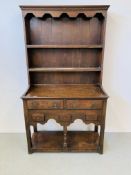 A SMALL OAK COTTAGE DRESSER W 92CM, D 37CM, H 161CM.