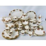 115 PIECES OF OLD COUNTRY ROSE CHINA DINNER WARE.