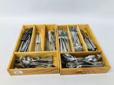 COLLECTION OF LOOSE KINGS PATTERN CUTLERY.