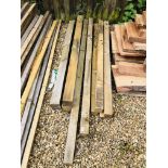 10 X VARIOUS FENCING POSTS