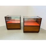 A PAIR OF GLASS TOP AND FRONT SHOP DISPLAY CABINETS H 92CM, W 92CM, D 61CM.