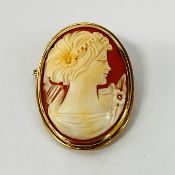 VINTAGE 9CT. GOLD CAMEO PENDANT BROOCH HEIGHT 4CM. WIDTH 3CM.