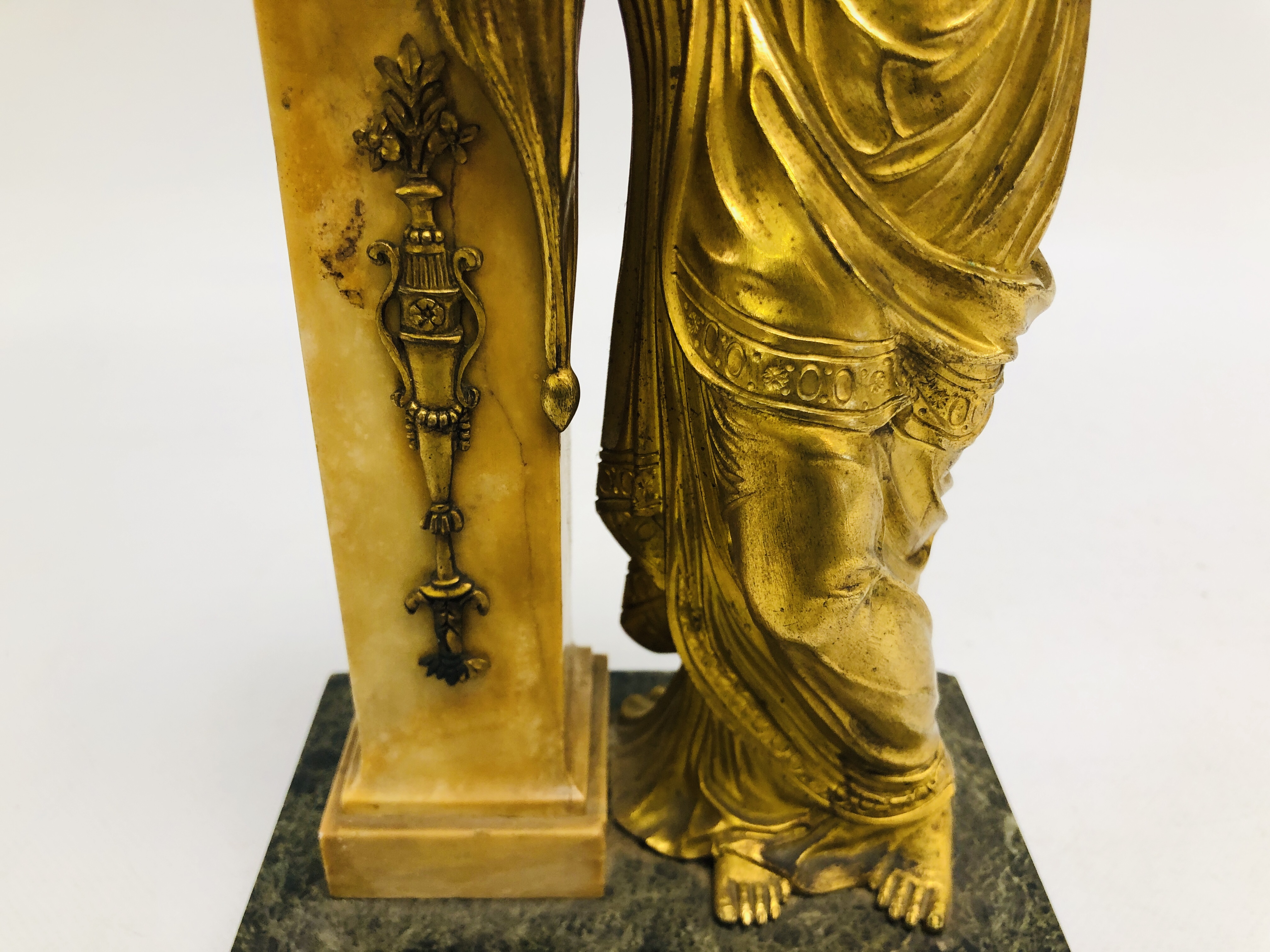 A BELLE EPOQUE GILT BRONZE FIGURE OF A STANDING WOMAN IN CLASSICAL DRESS, READING FROM A BOOK, - Image 4 of 7