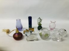 COLLECTION OF GLASS WARE TO INCLUDE ART GLASS PAPERWEIGHT, MADINA, ETC.