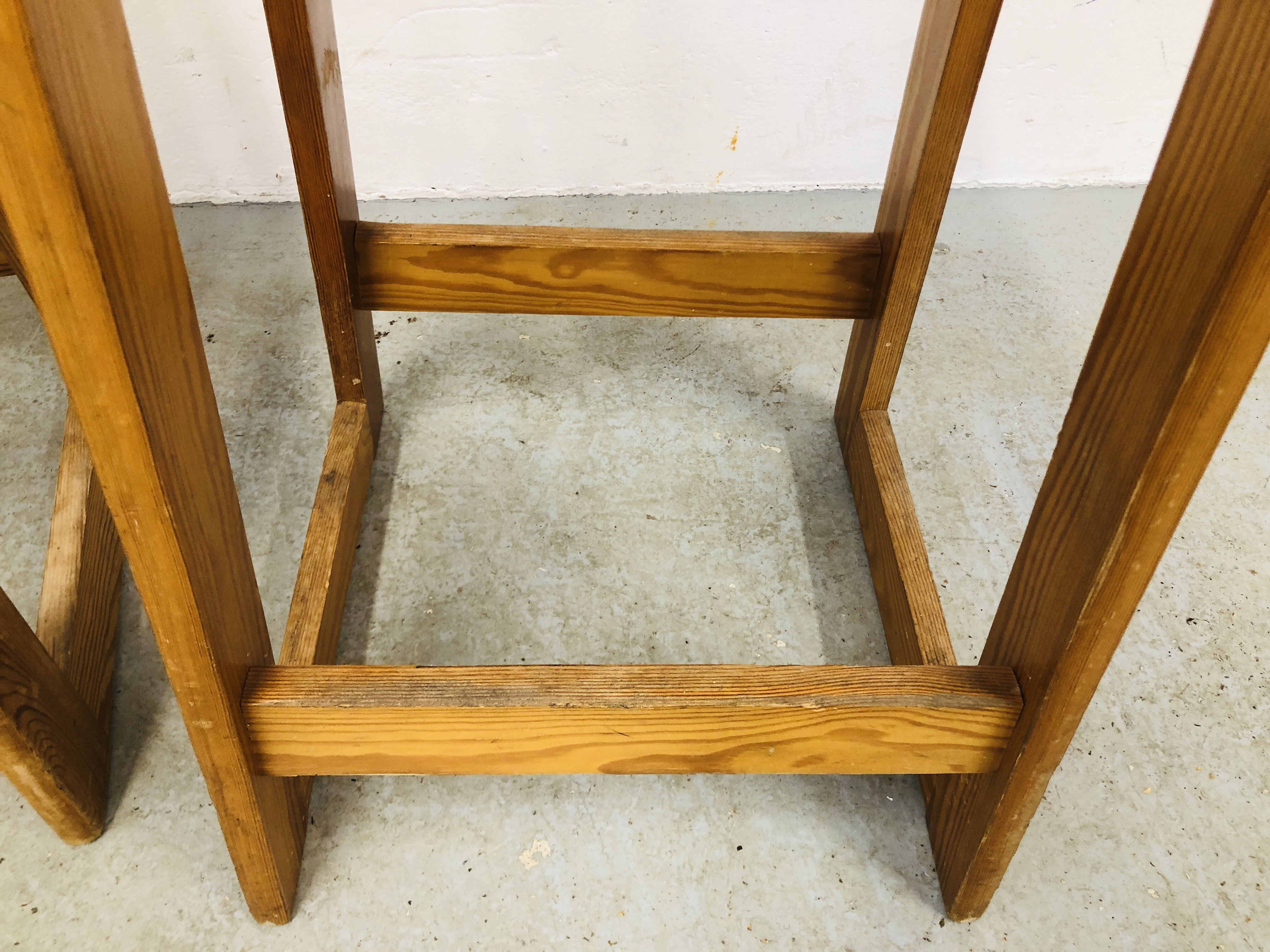 THREE PINE FRAMED BREAKFAST BAR STOOLS WITH BROWN LEATHER PADDED SEAT HEIGHT 62CM. - Image 3 of 4