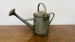 A VINTAGE BELDRAY GALVENIZED WATERING CAN