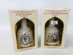 TWO COMMEMORATIVE WADE WHISKY BELLS TO INCLUDE 1986 ROYAL WEDDING ANDREW AND SARAH FERGUSON,