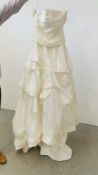 A JASMIN SIZE 14 IVORY WEDDING DRESS, AS NEW WITH TAGS.