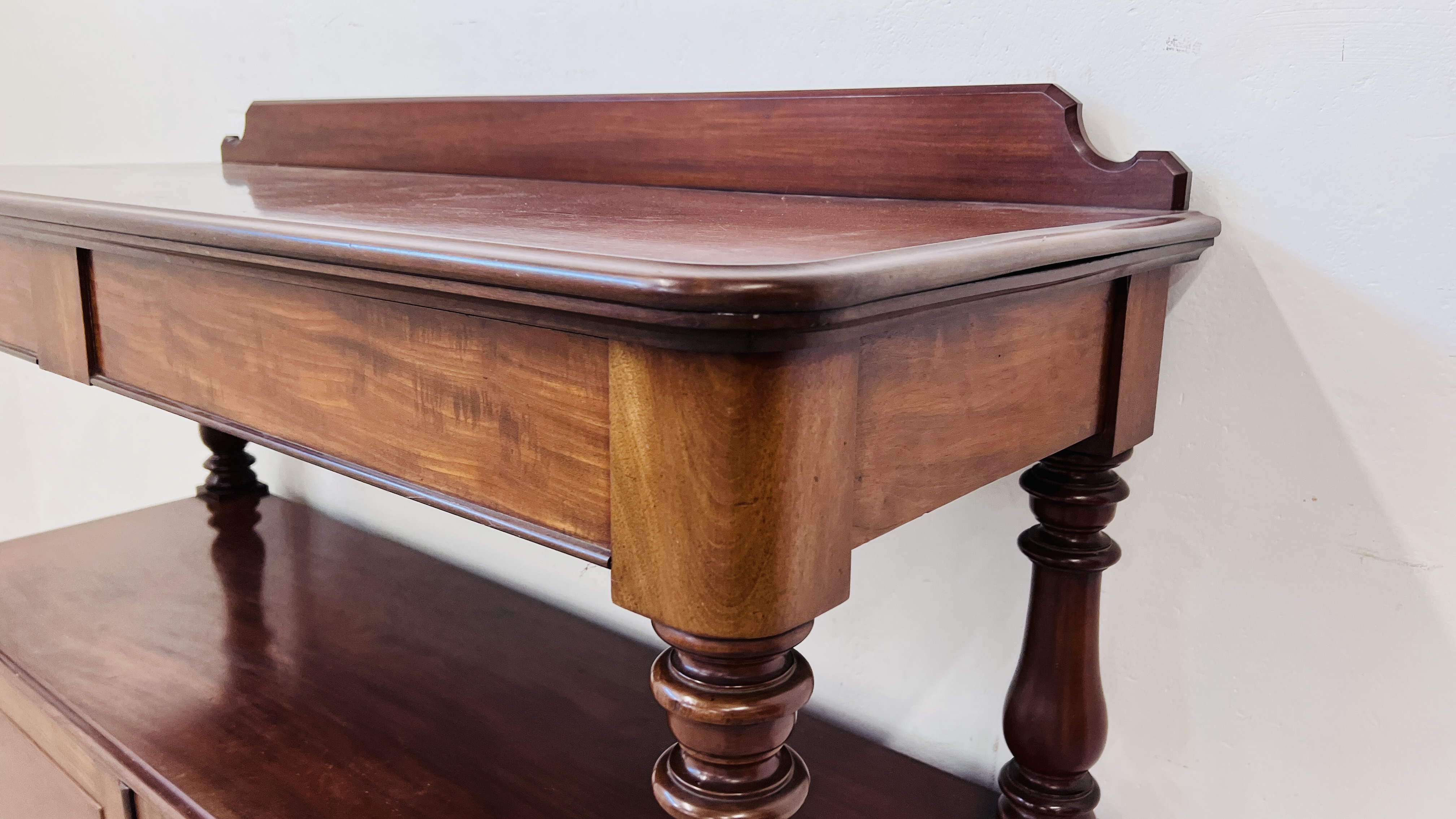 A VICTORIAN MAHOGANY TWO DOOR, TWO DRAWER BUFFET - WIDTH 148CM. DEPTH 53CM. HEIGHT 105CM. - Image 4 of 14