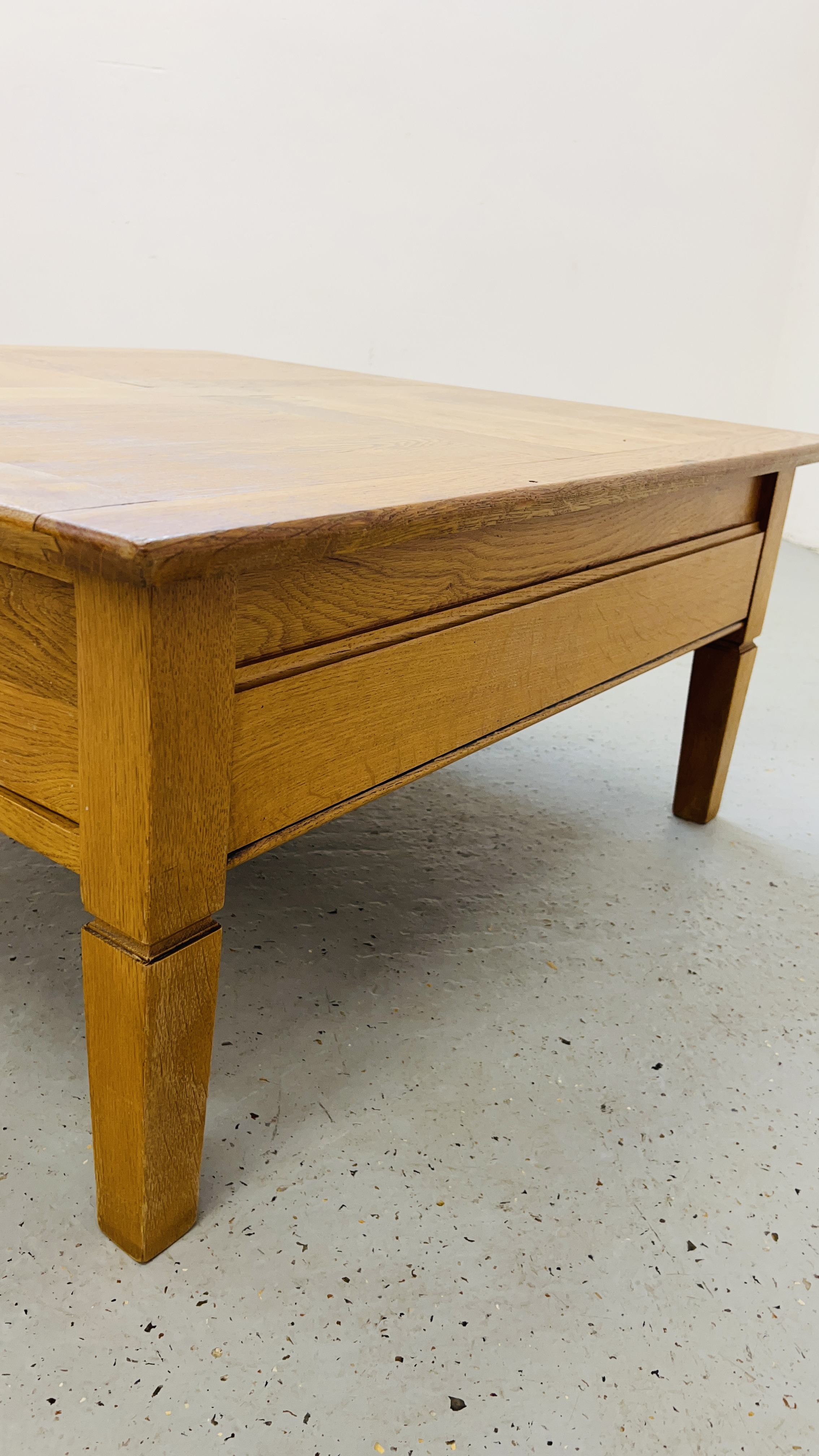 A SOLID OAK TWO DRAWER COFFEE TABLE W 100CM, D 100CM, H 46CM. - Image 10 of 11