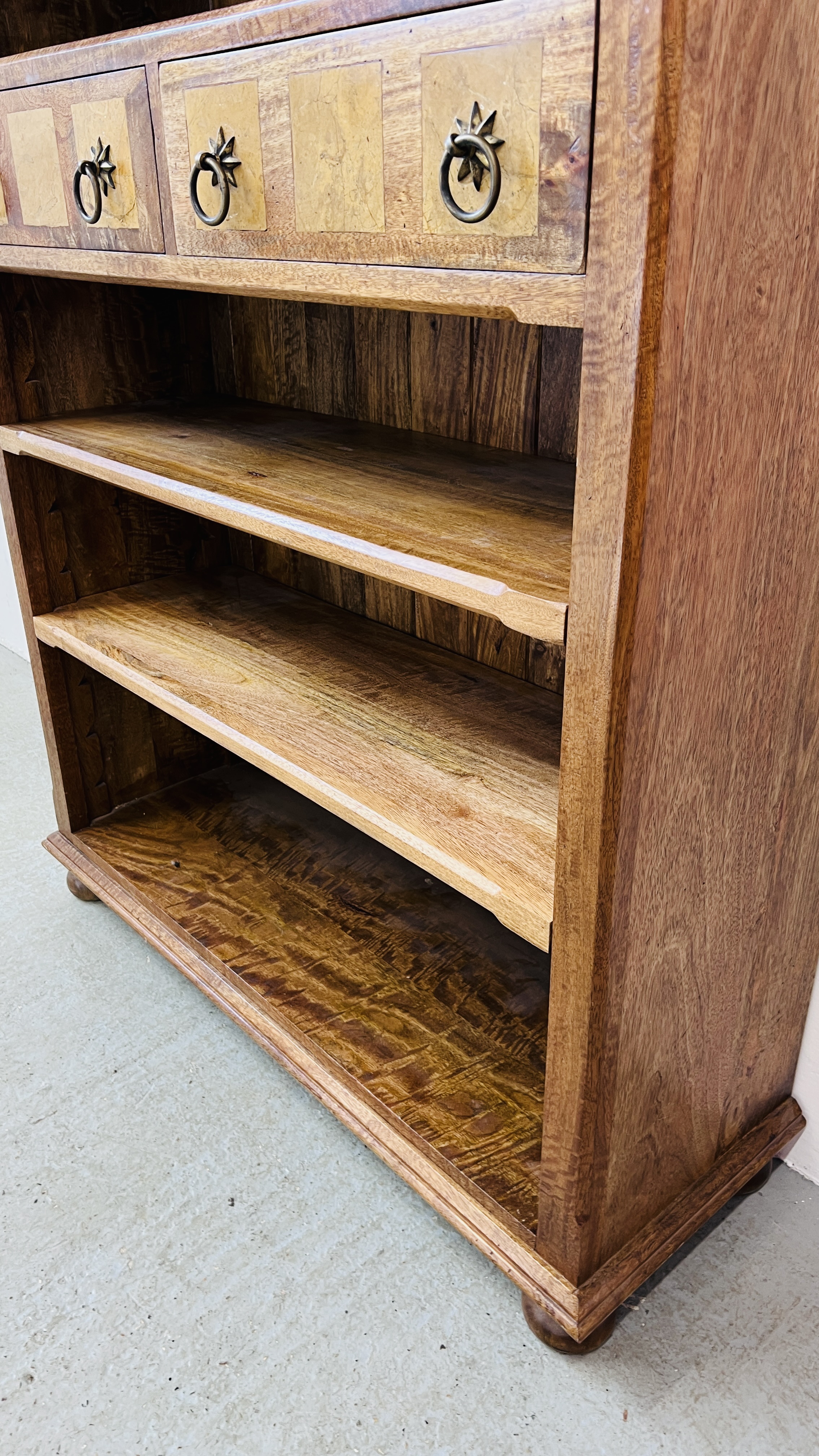 BAKER BEDFORD STYLE FLAGSTORE TWO DRAWER BOOKSHELF WITH ADJUSTABLE SHELVES HEIGHT 190CM. - Image 5 of 7