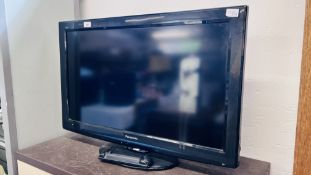 A PANASONIC VIERA 32 INCH TELEVISION WITH REMOTE - SOLD AS SEEN.