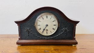 A HARDWOOD MANTEL CLOCK WITH SWAG DESIGN (KEY PRESENT).