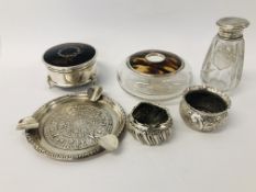 COLLECTION OF SILVER TO INCLUDE SILVER AND TORTOISESHELL TRINKET BOX AND ONE OTHER, TWO SALTS,