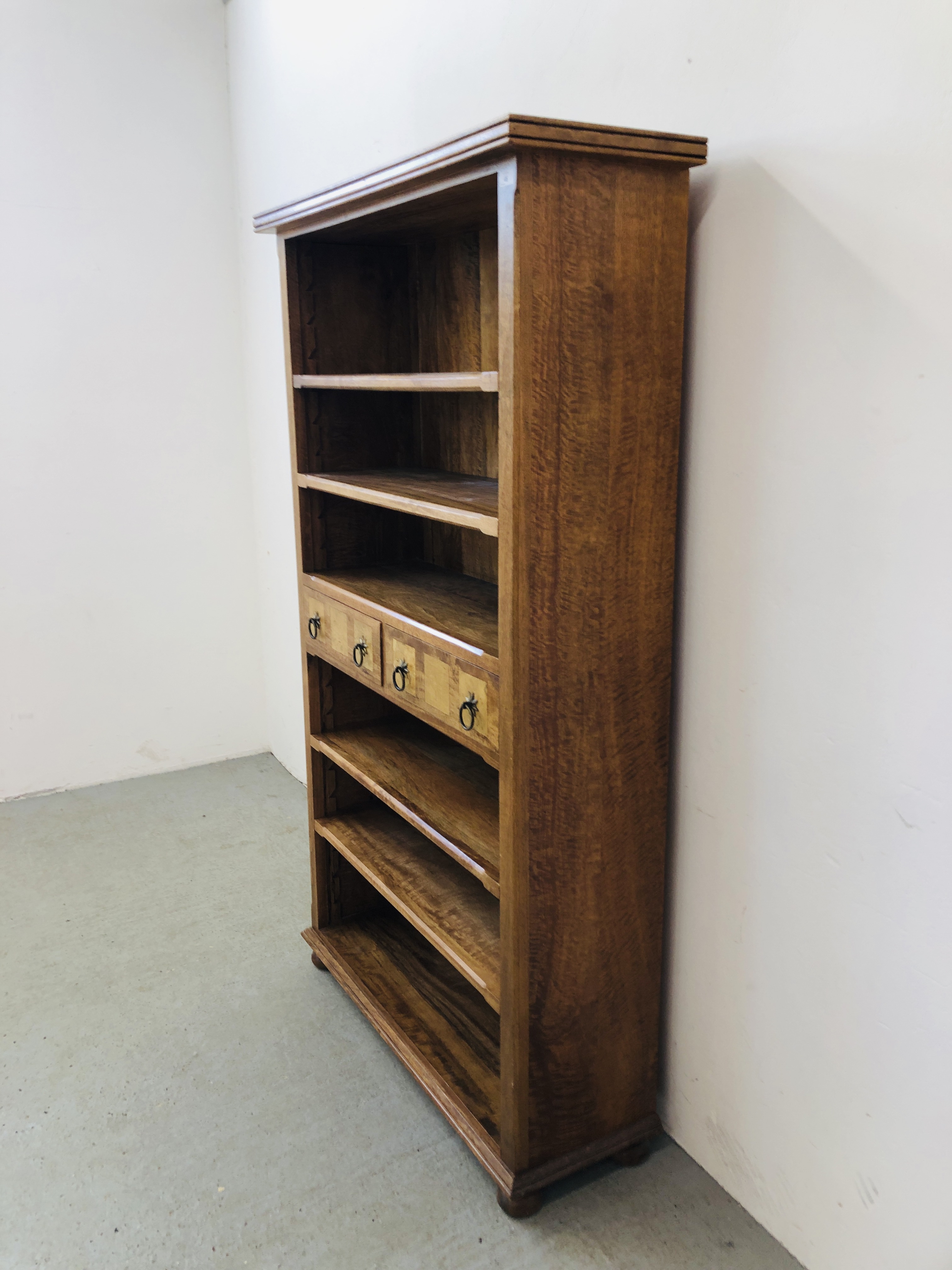 BAKER BEDFORD STYLE FLAGSTORE TWO DRAWER BOOKSHELF WITH ADJUSTABLE STELVES - HEIGHT 190CM. - Image 5 of 8