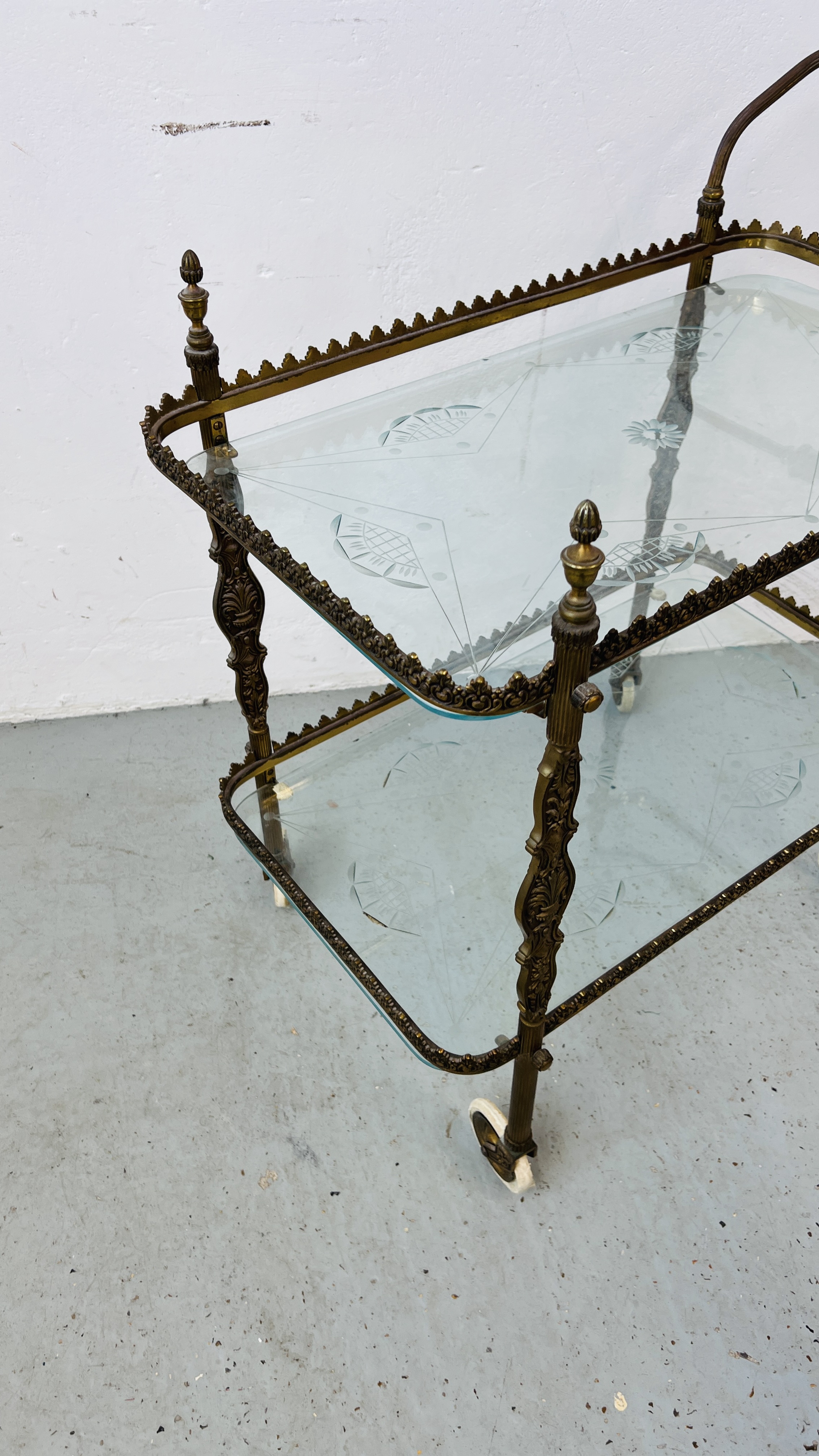 ORNATE BRASSED TWO TIER TROLLEY WITH ETCHED GLASS SHELVES - Image 3 of 7