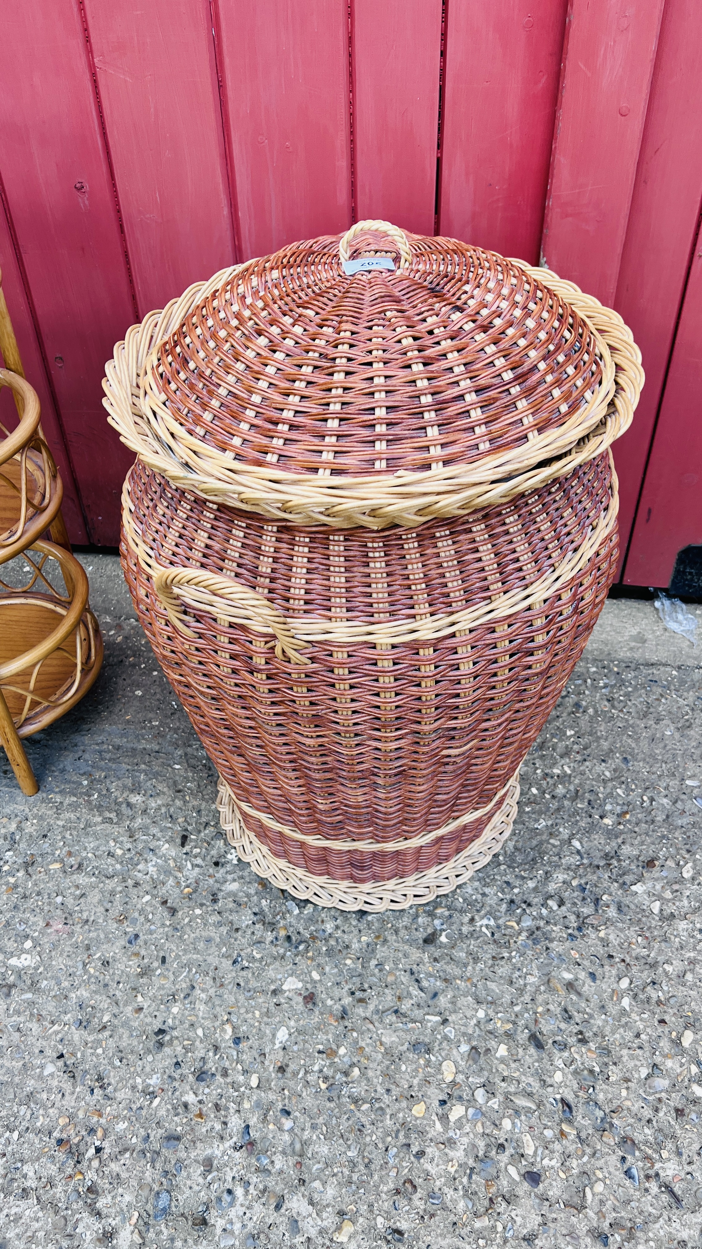 A WOVEN WICKER LAUNDRY BASKET WITH COVER, - Image 2 of 4