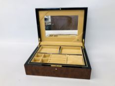 A QUALITY WALNUT FINISH SUEDE LINED JEWELLERY BOX AS NEW IN ORIGINAL BOX.