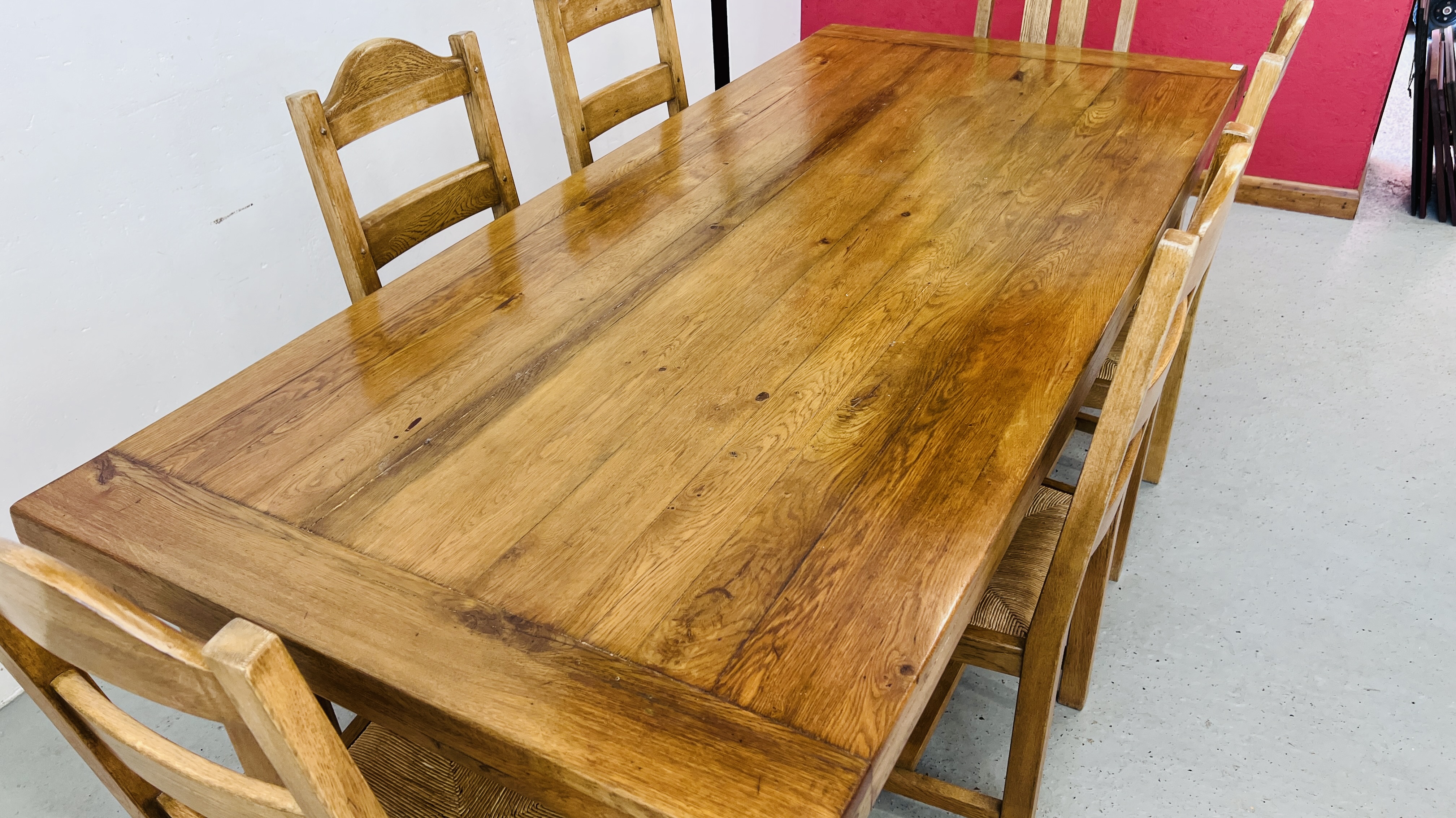 A MODERN SOLID OAK DINING TABLE LENGTH 220CM, - Image 8 of 15