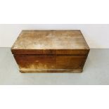 AN ANTIQUE MAHOGANY BLANKET CHEST WITH CANDLE DRAWER WIDTH 93CM. DEPTH 49CM. HEIGHT 46CM.