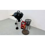 AN AS NEW KETTLE BBQ WITH FOLDING CHOPPING BOARD,