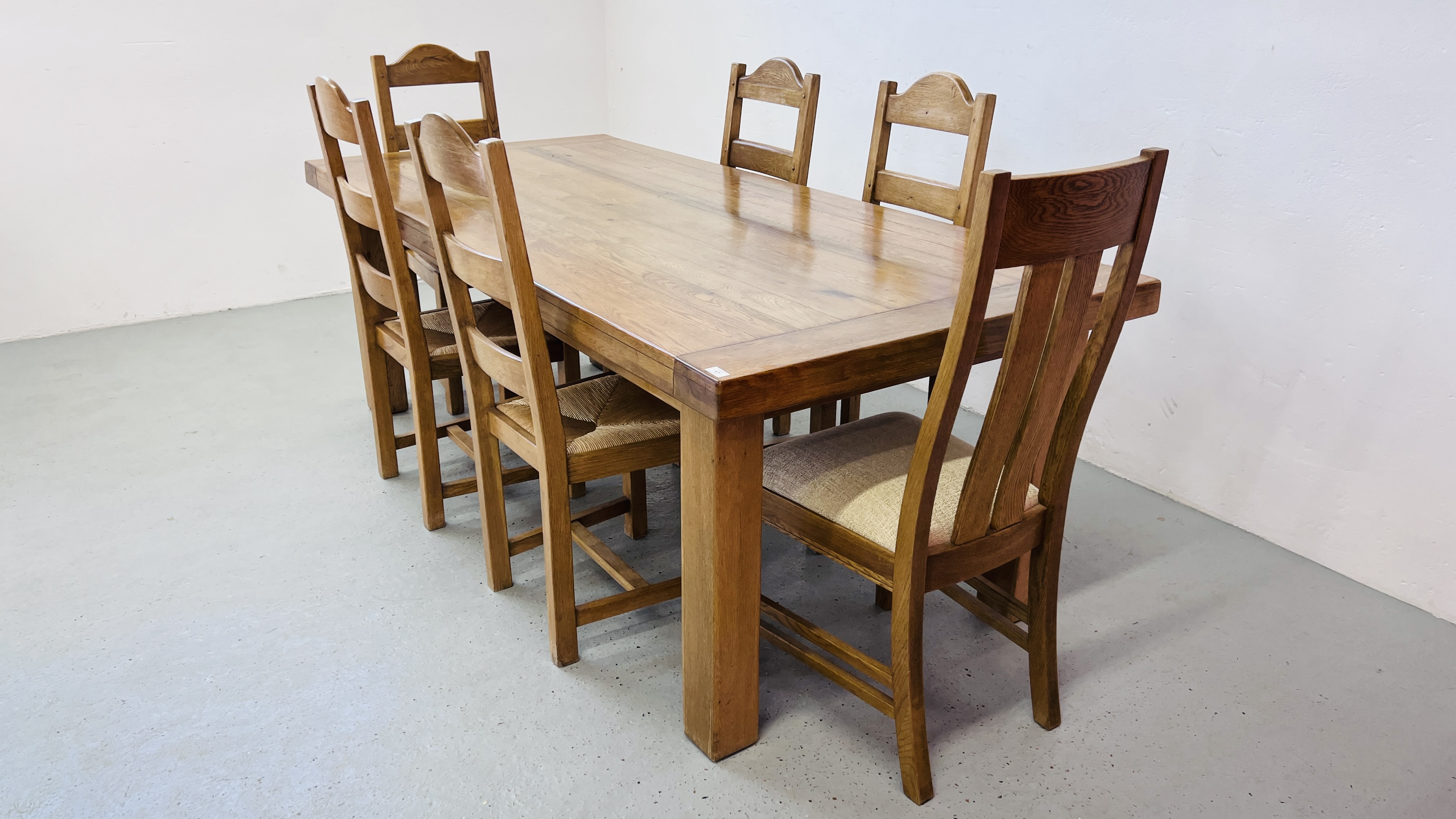 A MODERN SOLID OAK DINING TABLE LENGTH 220CM, - Image 2 of 15