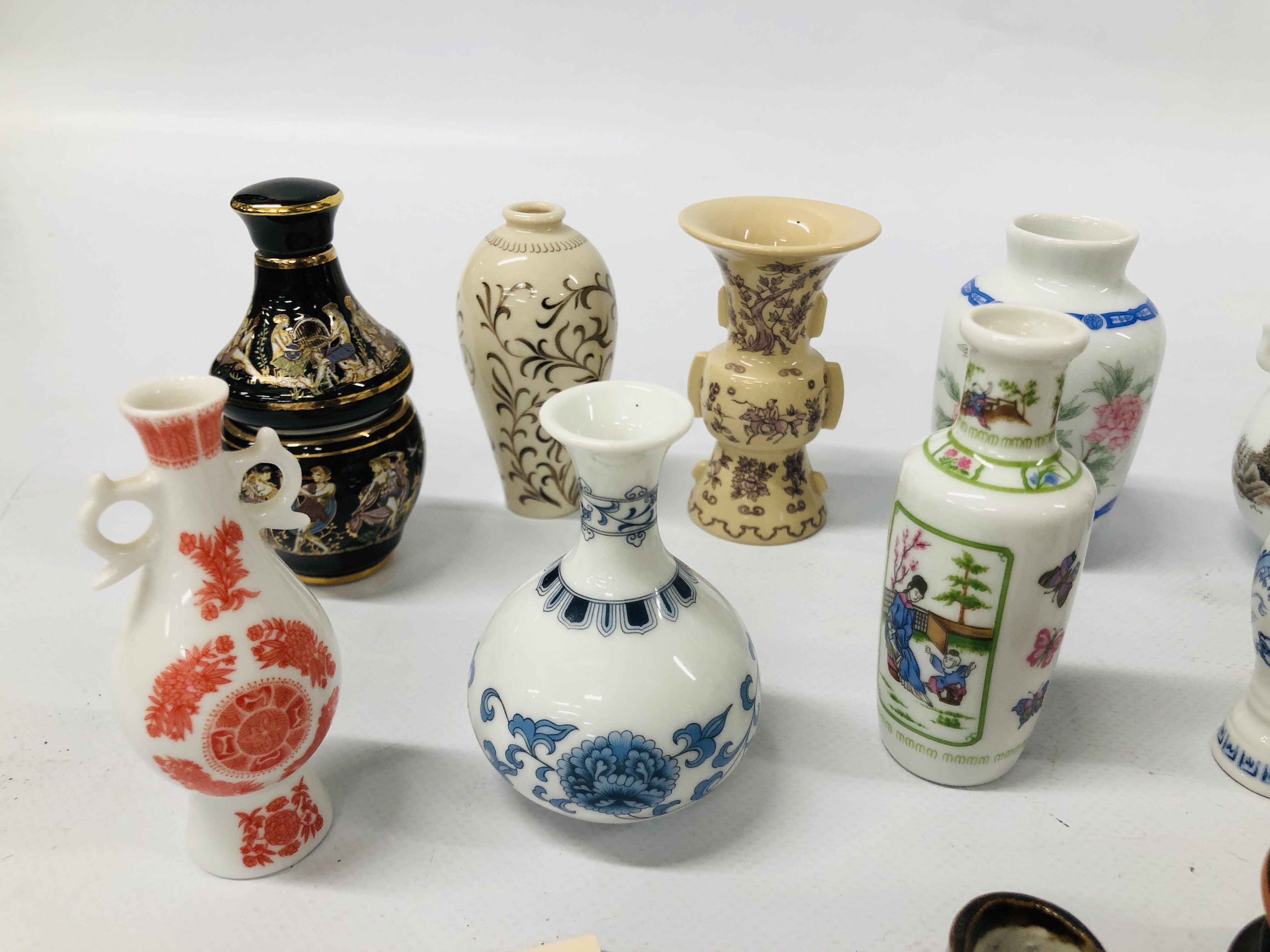 COLLECTION OF ASSORTED MINATURE VASES TO INCLUDE DELFT, - Image 2 of 11