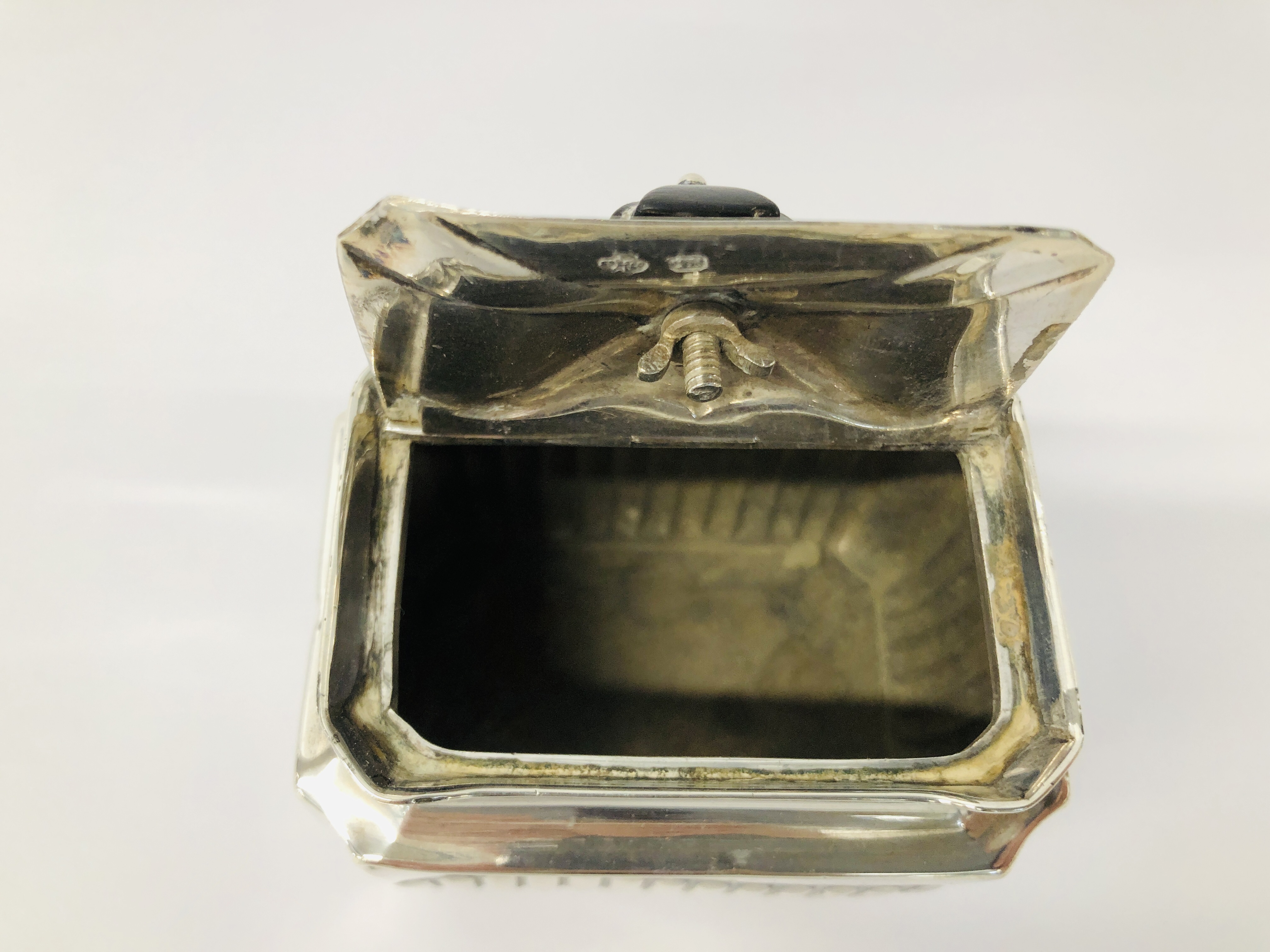 ANTIQUE SILVER CADDY OF RECTANGLE FORM HAVING REEDED DETAIL W 8CM, D 5.5CM, H 6. - Image 7 of 15