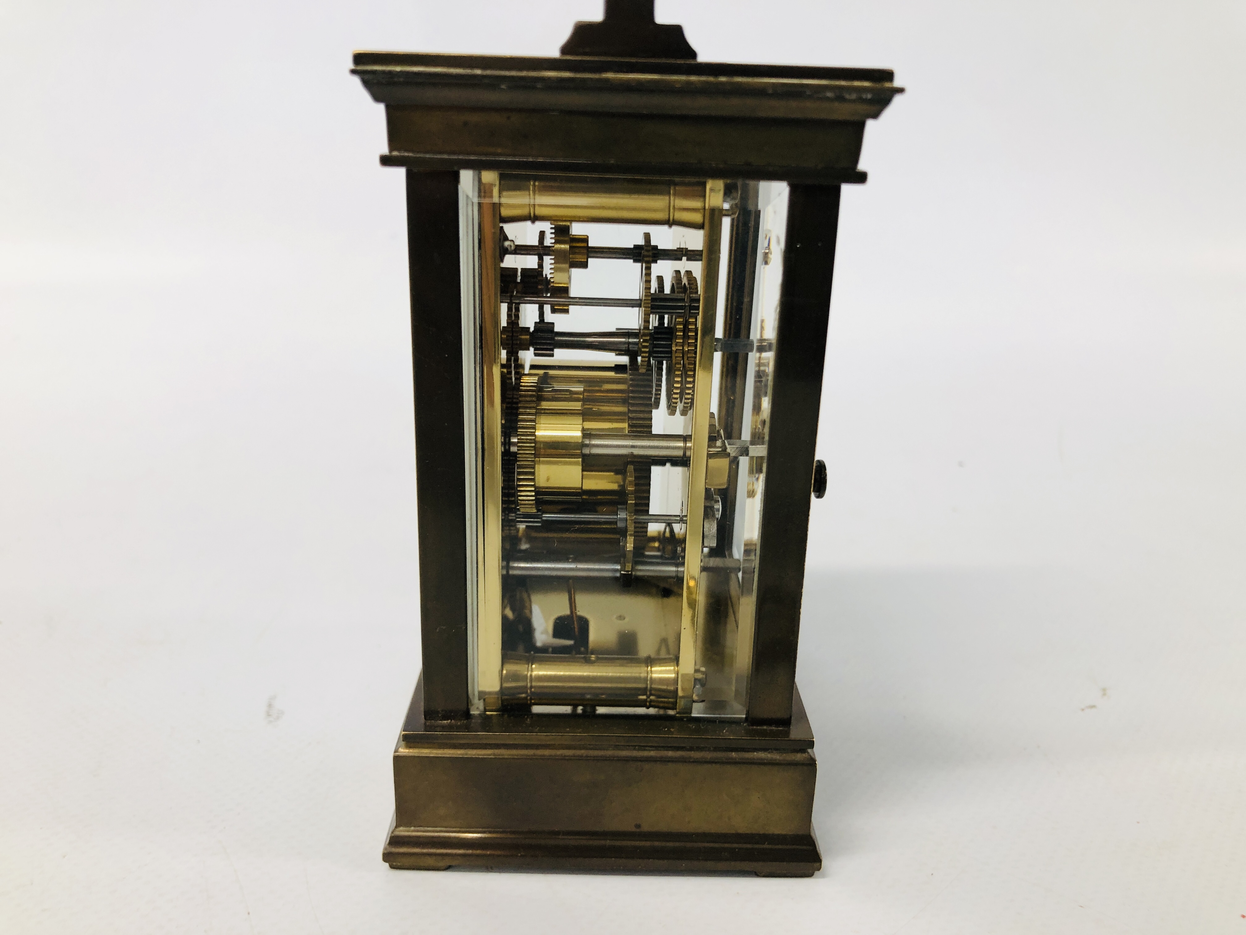 FRENCH BRASS CARRIDGE CLOCK AND KEY MARKED ANGELUS, H 11.5CM. - Image 4 of 6