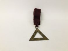 SILVER DRUIDIC MASONIC TRIANGLE PENDANT STAMPED L. SIMPSON LONDON.