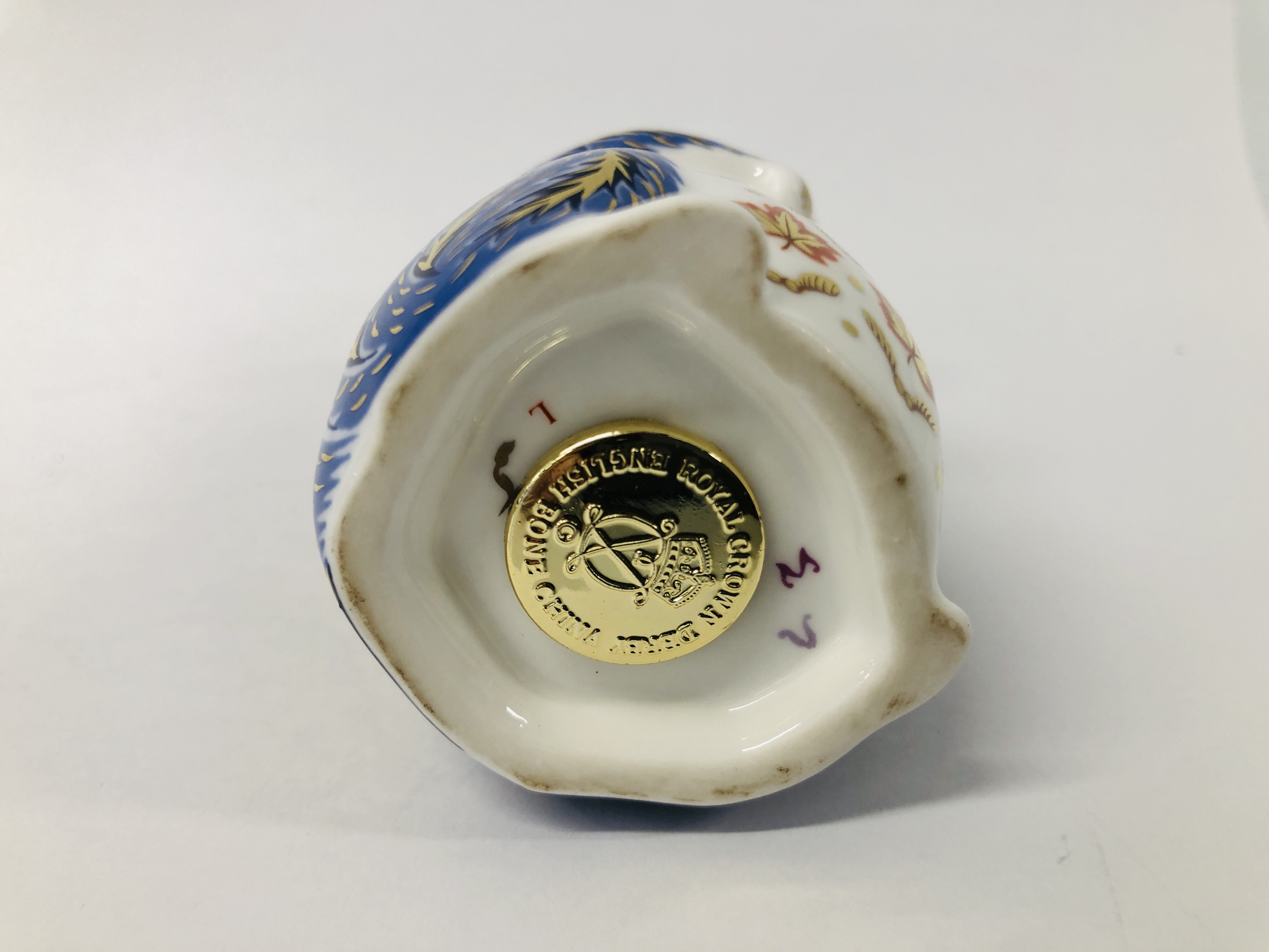 2 X ROYAL CROWN DERBY PAPERWEIGHTS TO INCLUDE A BIRD AND A SQUIRREL. - Image 9 of 9