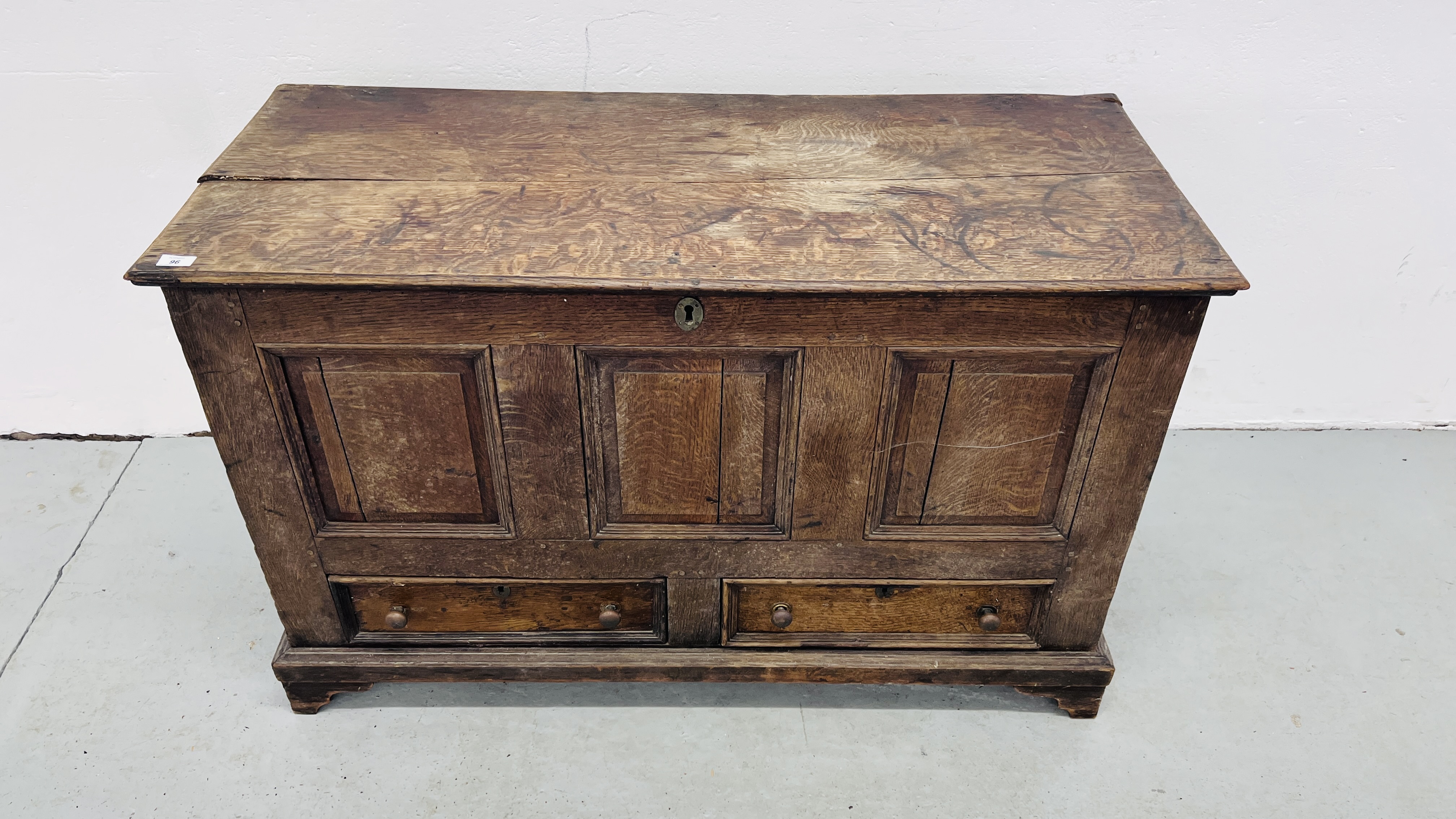 ANTIQUE SOLID OAK TWO DRAWER MULE CHEST W 125CM, D 54CM, H 79CM. - Image 2 of 15