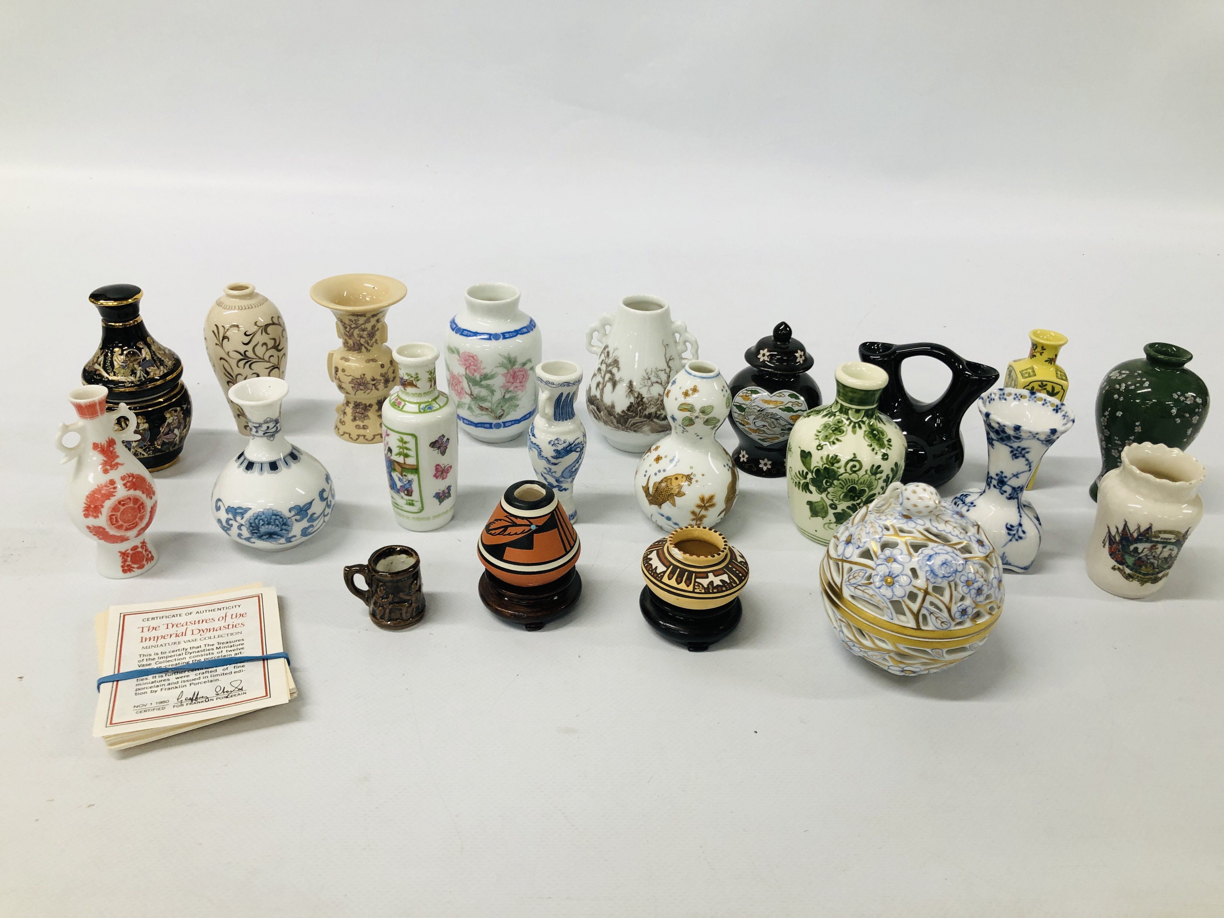 COLLECTION OF ASSORTED MINATURE VASES TO INCLUDE DELFT,