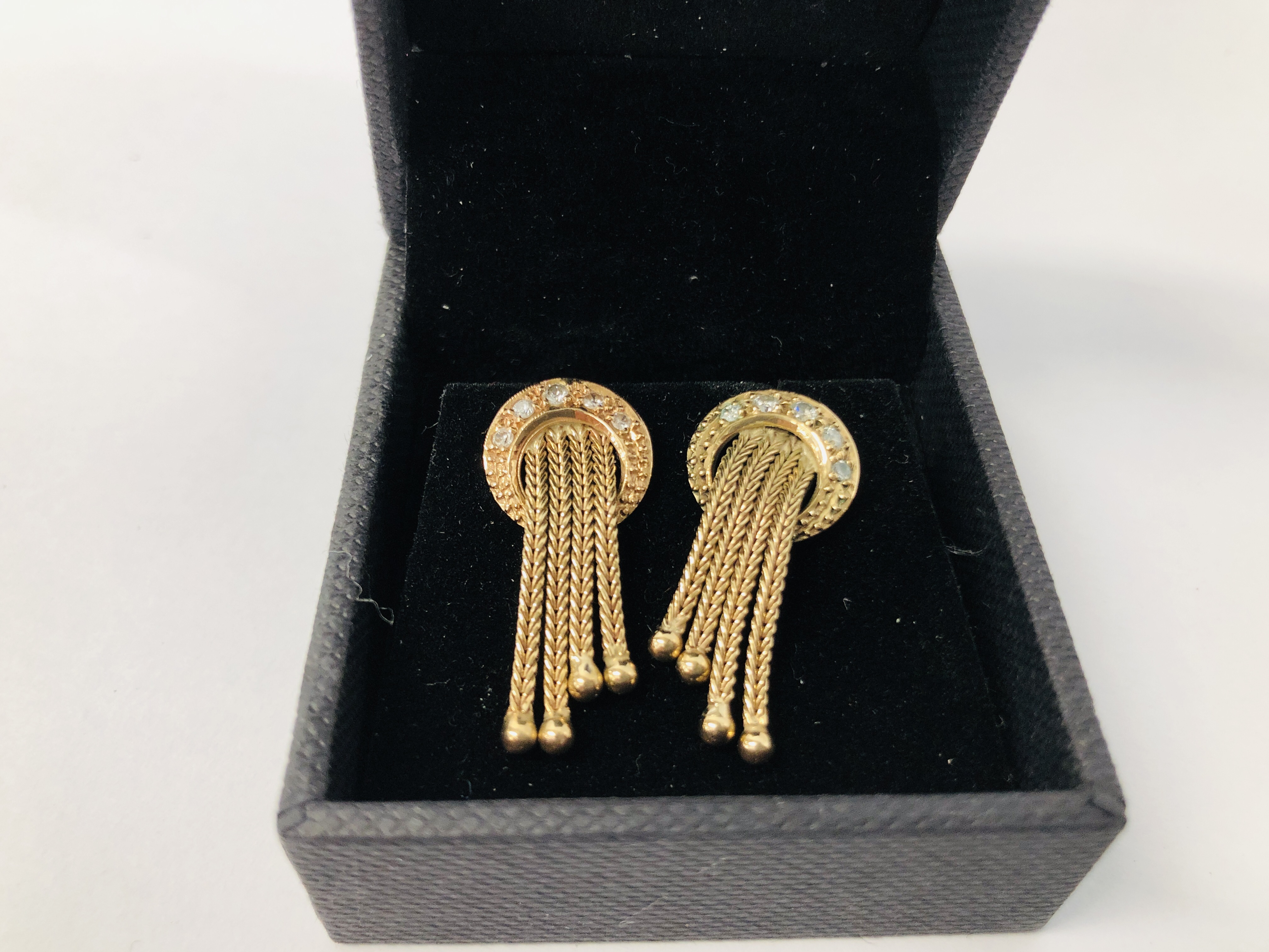 PAIR OF 9CT GOLD (RUBBED MARKS) DIAMOND SET EARRINGS, DROP DESIGN. - Image 3 of 7