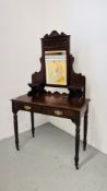 EDWARDIAN MAHOGANY TWO DRAWER DRESSING TABLE, CENTRAL MIRROR ON TURNED LEGS WIDTH 91CM. DEPTH 43CM.
