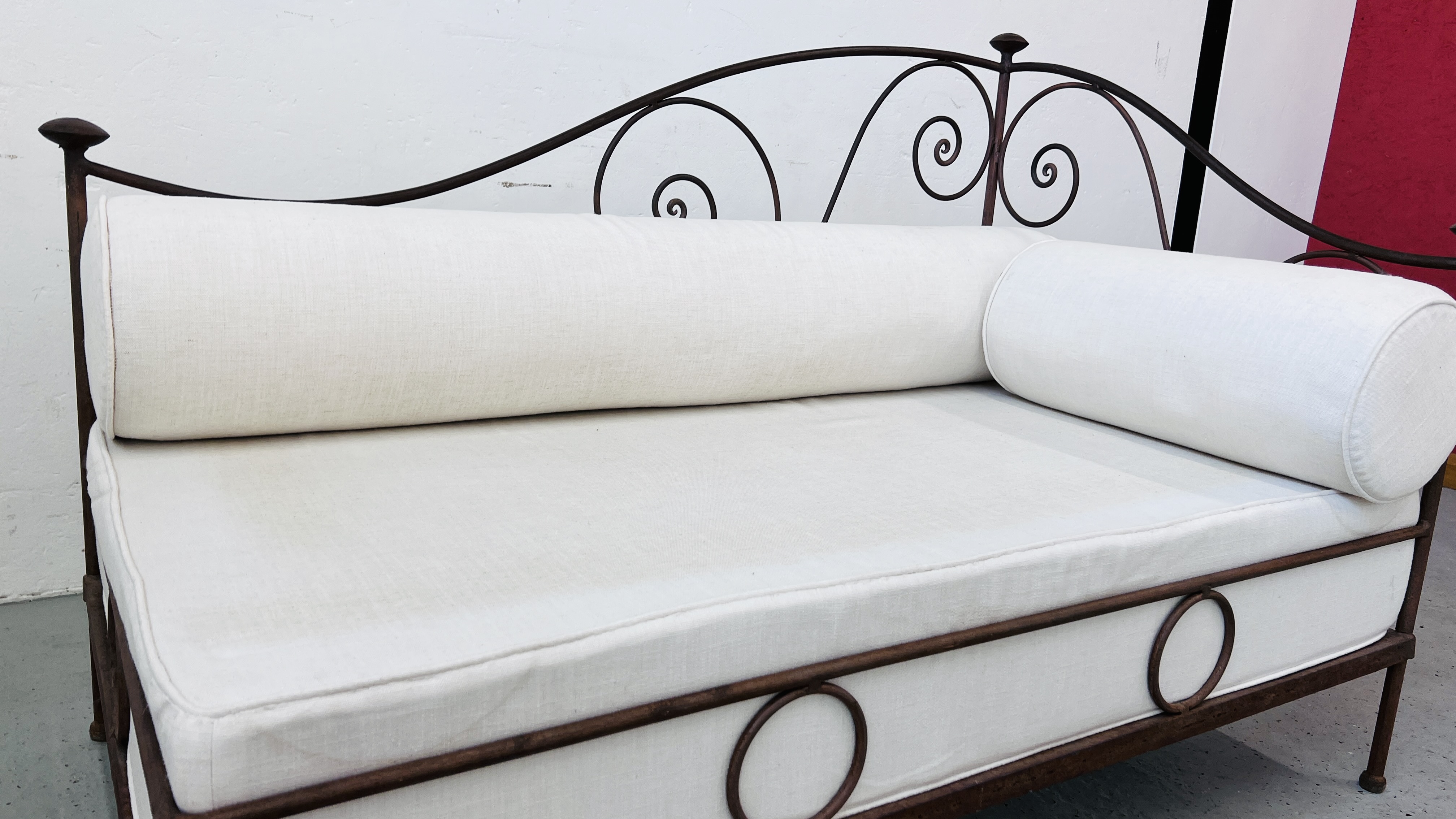 A FRENCH STYLE METALCRAFT CHAISE LOUNGE WITH CREAM UPHOLSTERED BASE AND BOLSTER CUSHIONS LENGTH - Image 4 of 13