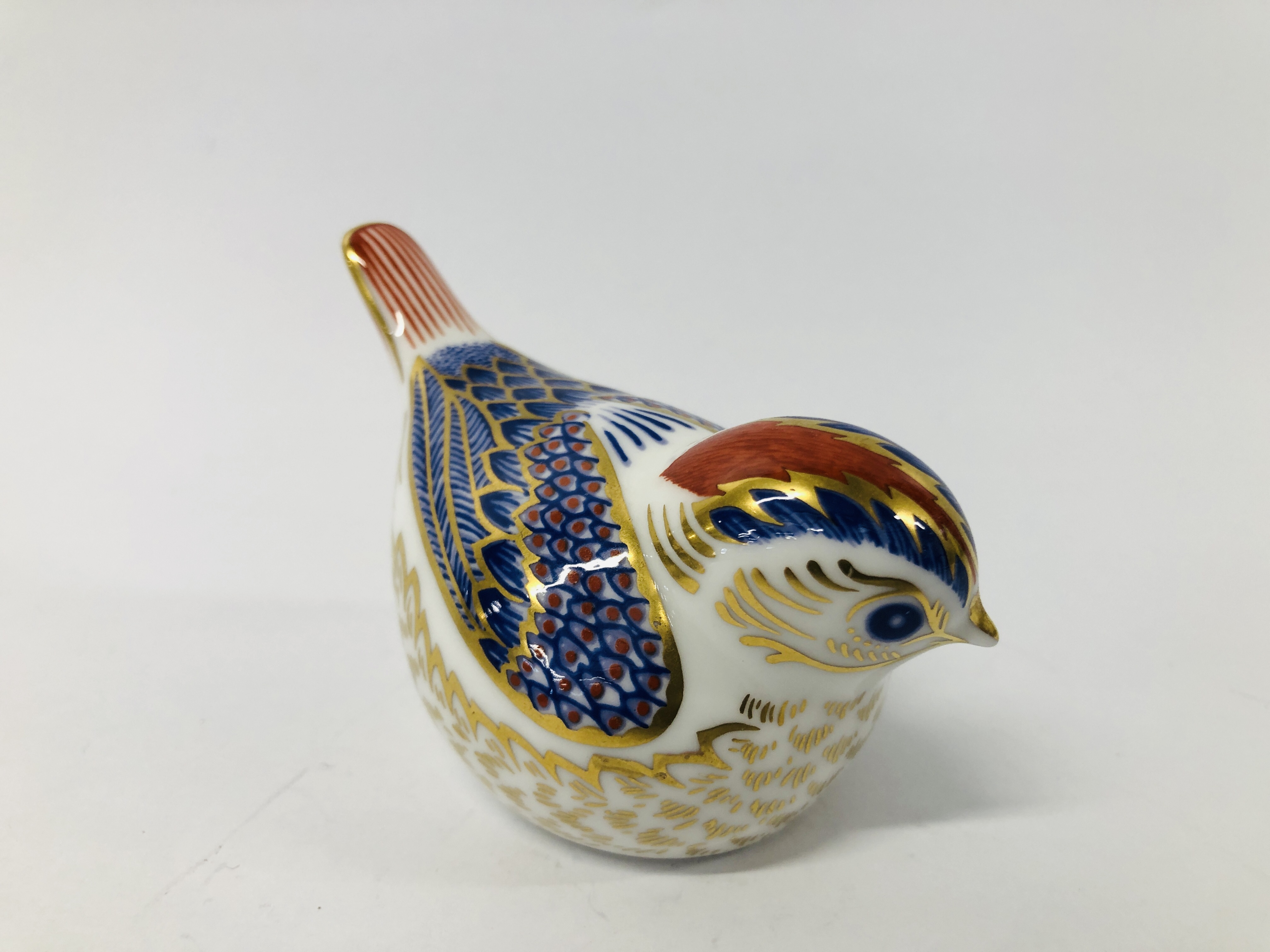 2 X ROYAL CROWN DERBY PAPERWEIGHTS TO INCLUDE A BIRD AND A SQUIRREL. - Image 3 of 9